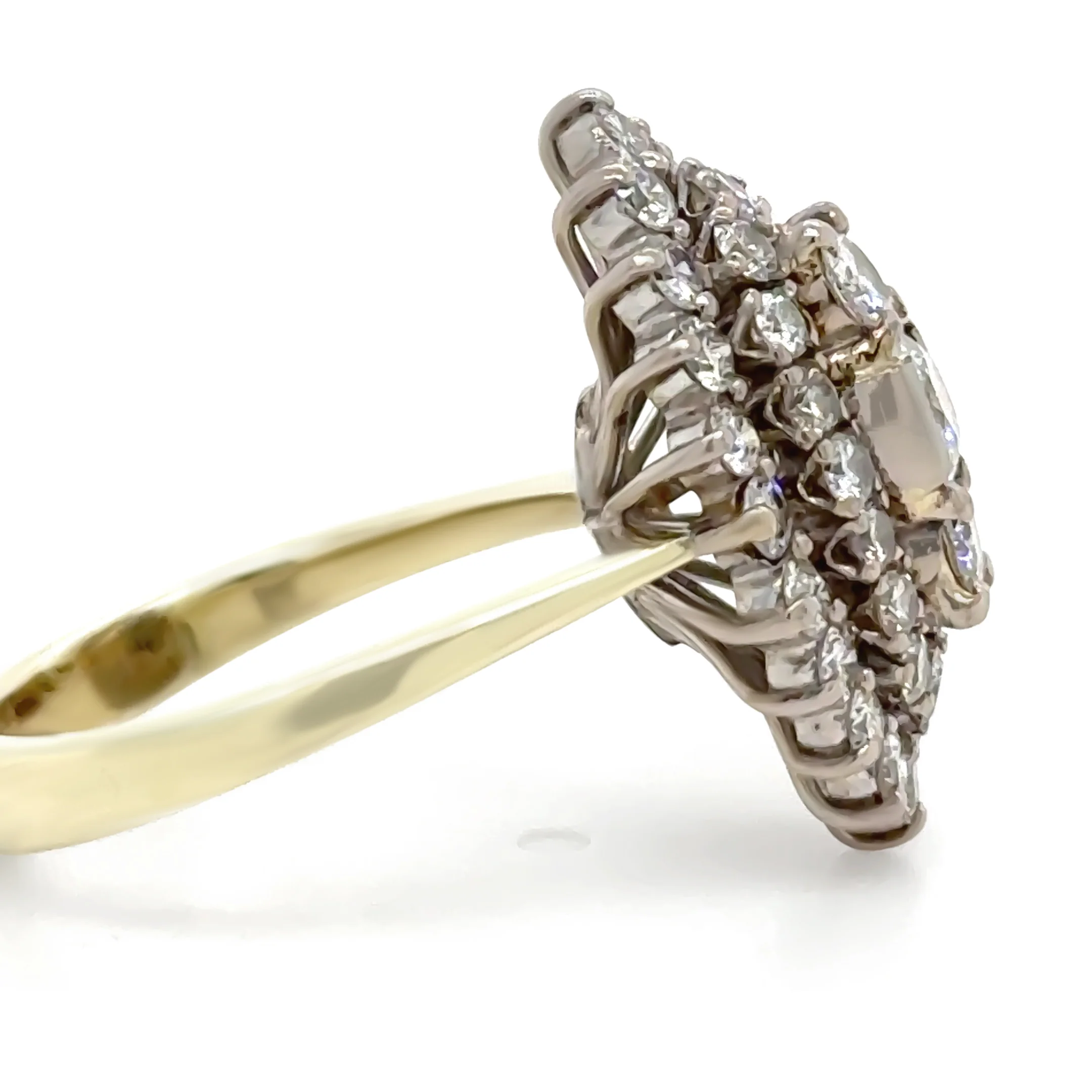 14ct White Gold Diamond Cluster Ring 1.61ct - Image 3