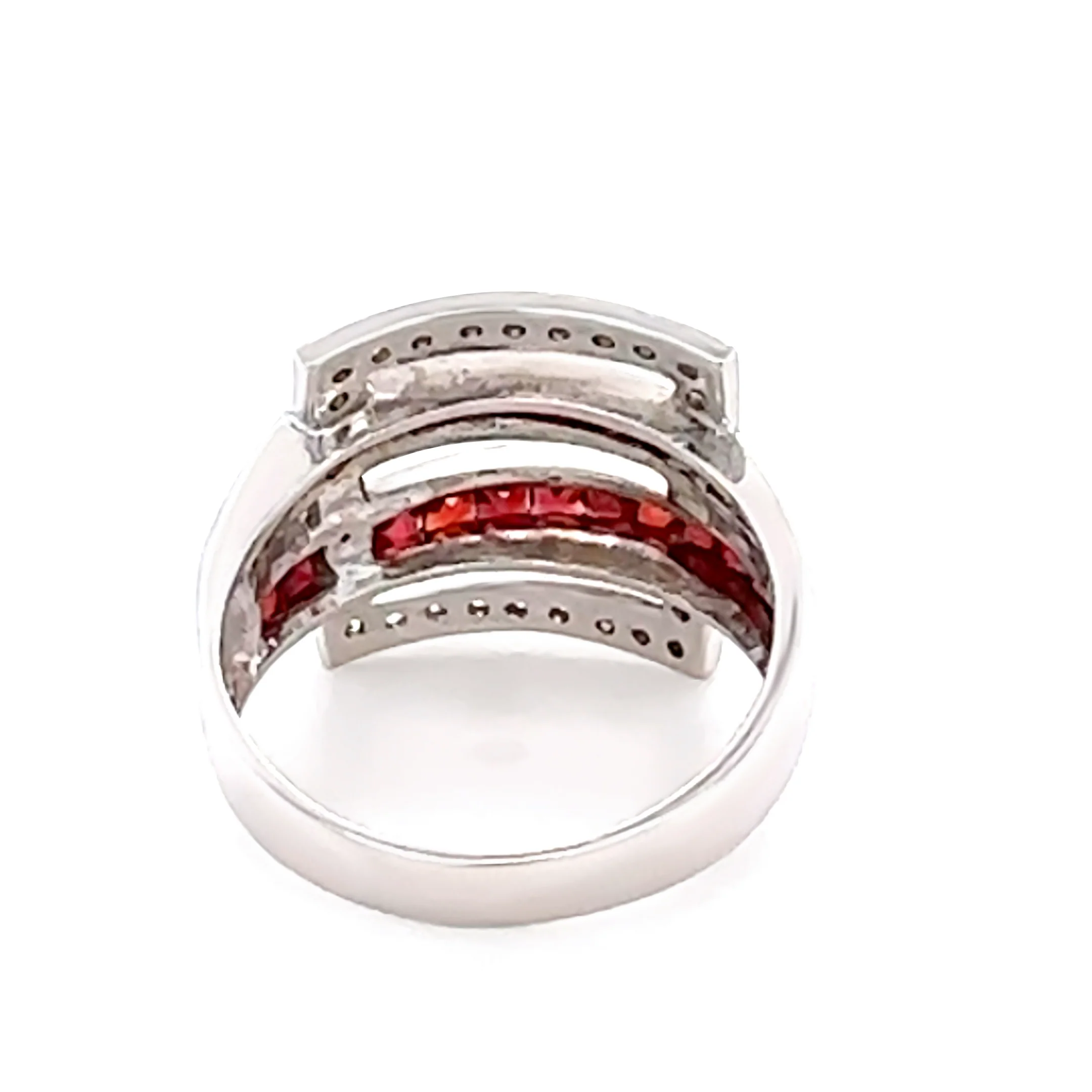 14ct White Gold Garnet and Diamond Ring 0.26ct 6.35g - Image 5
