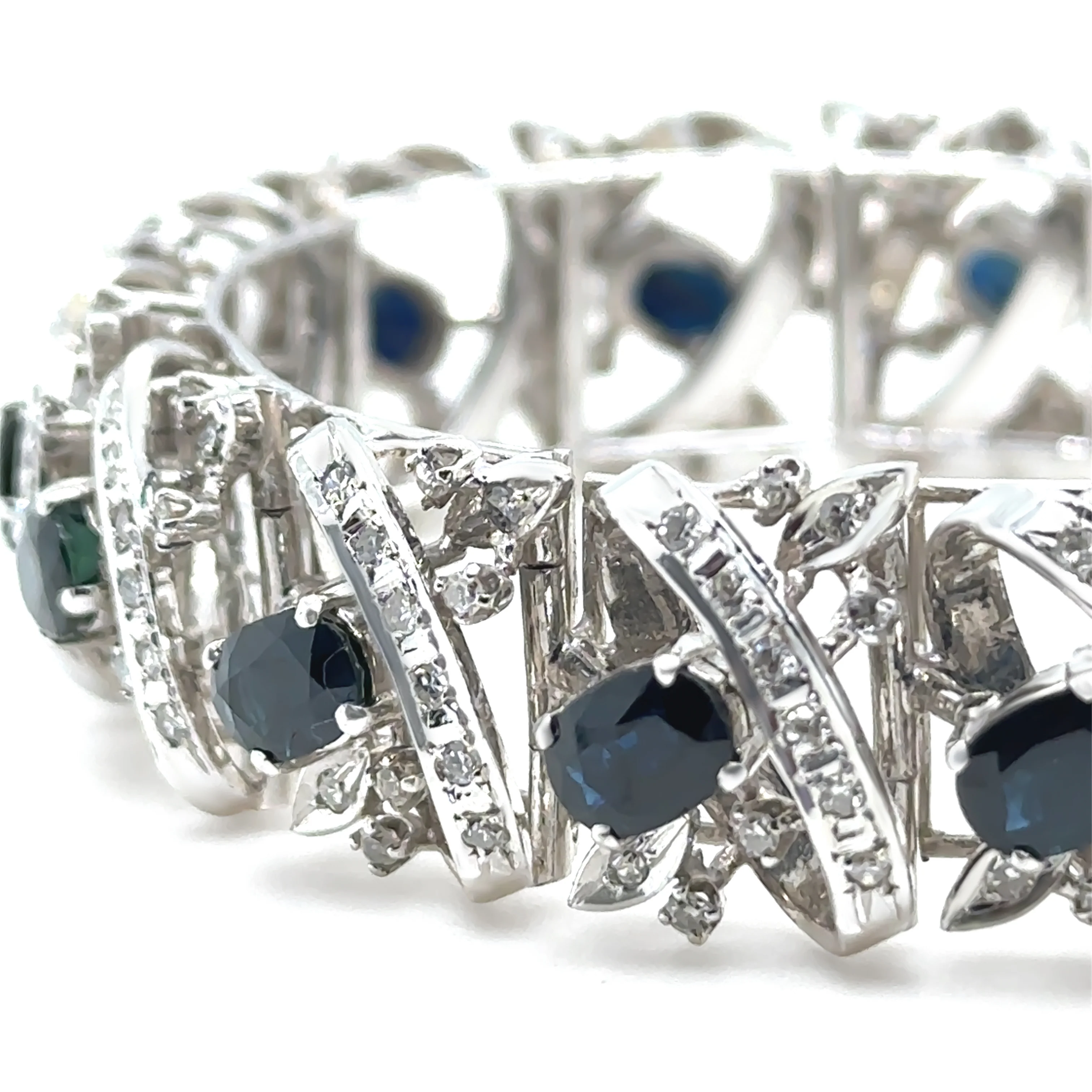 14ct White Gold Sapphire and Diamond Cluster Bracelet 11.45ct 48.29g - Image 4