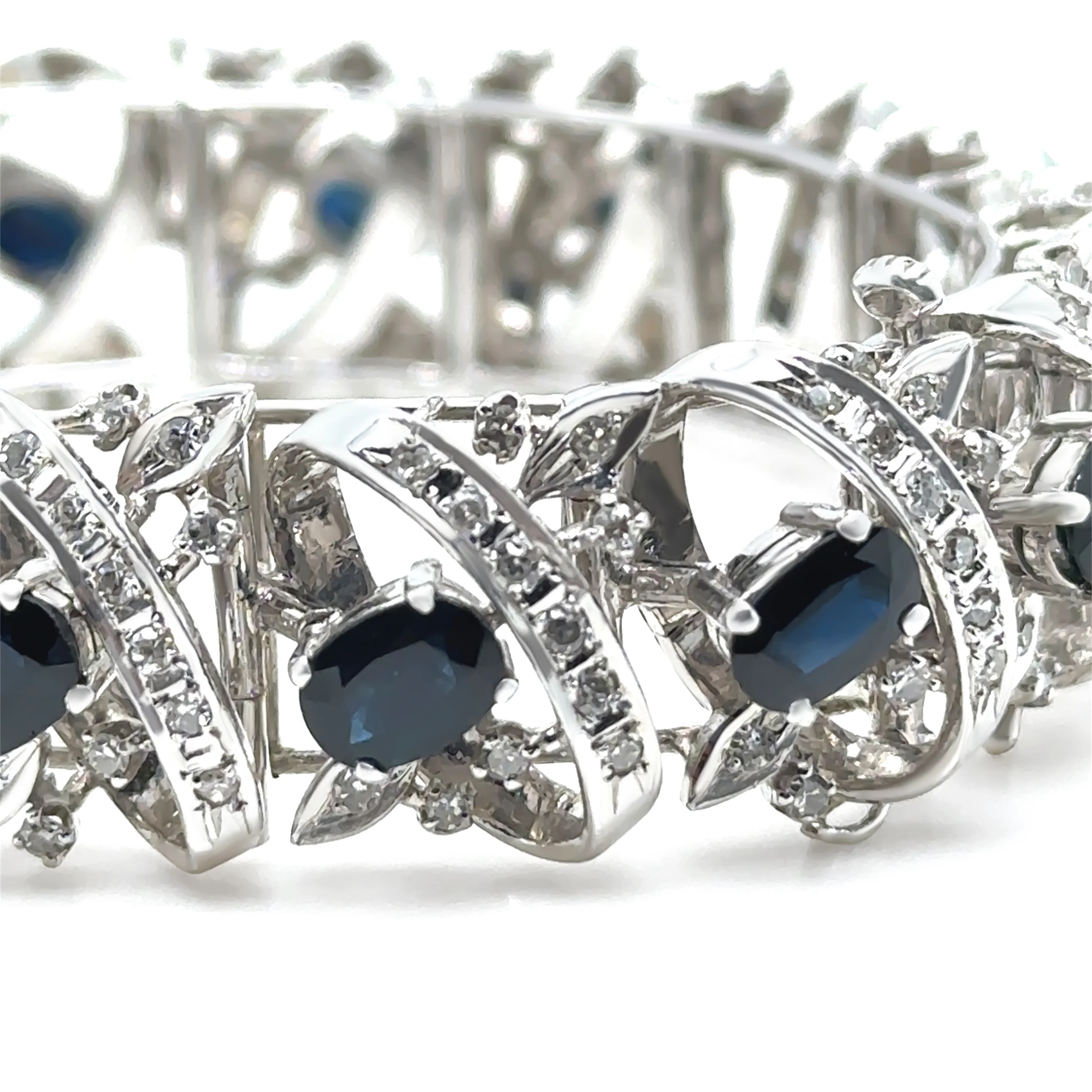 14ct White Gold Sapphire and Diamond Cluster Bracelet 11.45ct 48.29g - Image 6