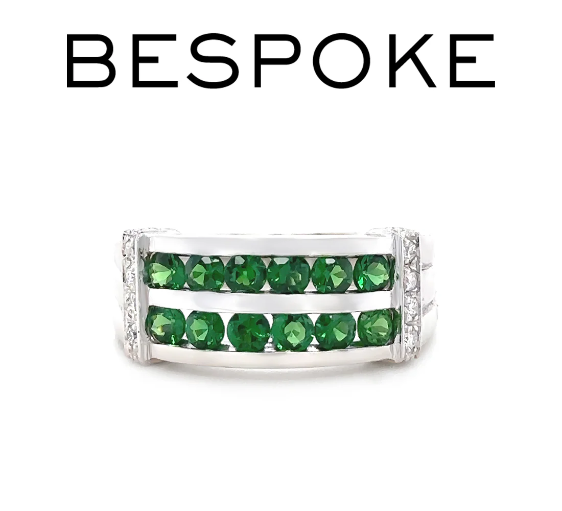 14ct White Gold Tsavorite Garnet and Diamond Ring 7.59g