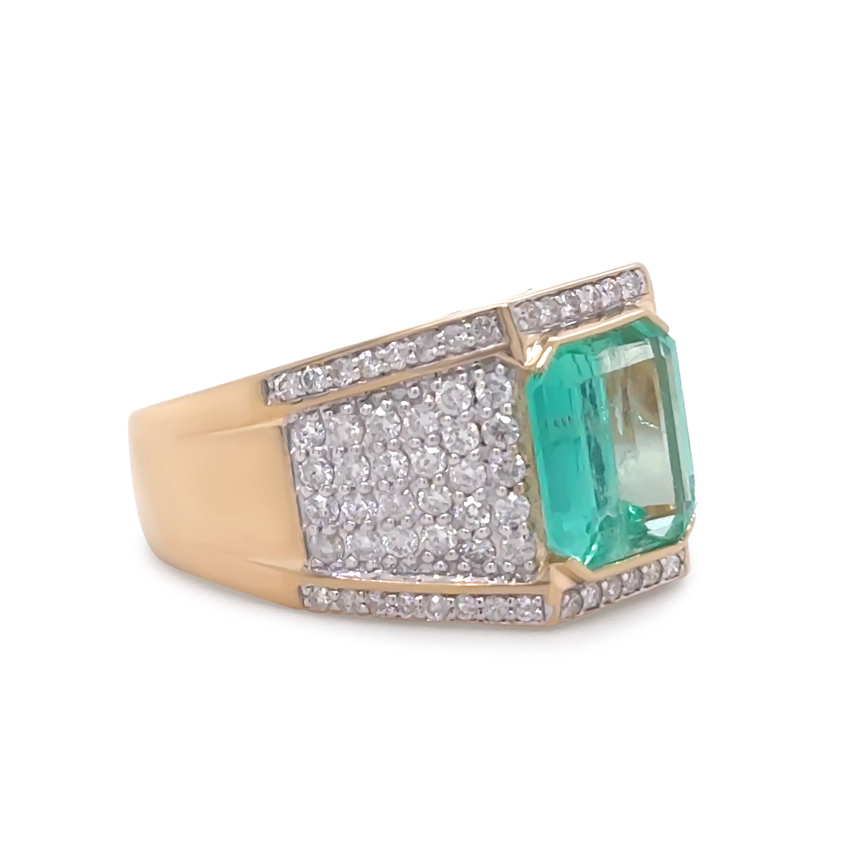 14ct Yellow Gold Emerald and Diamond Gent’s Statement Ring 3.36ct - Image 3