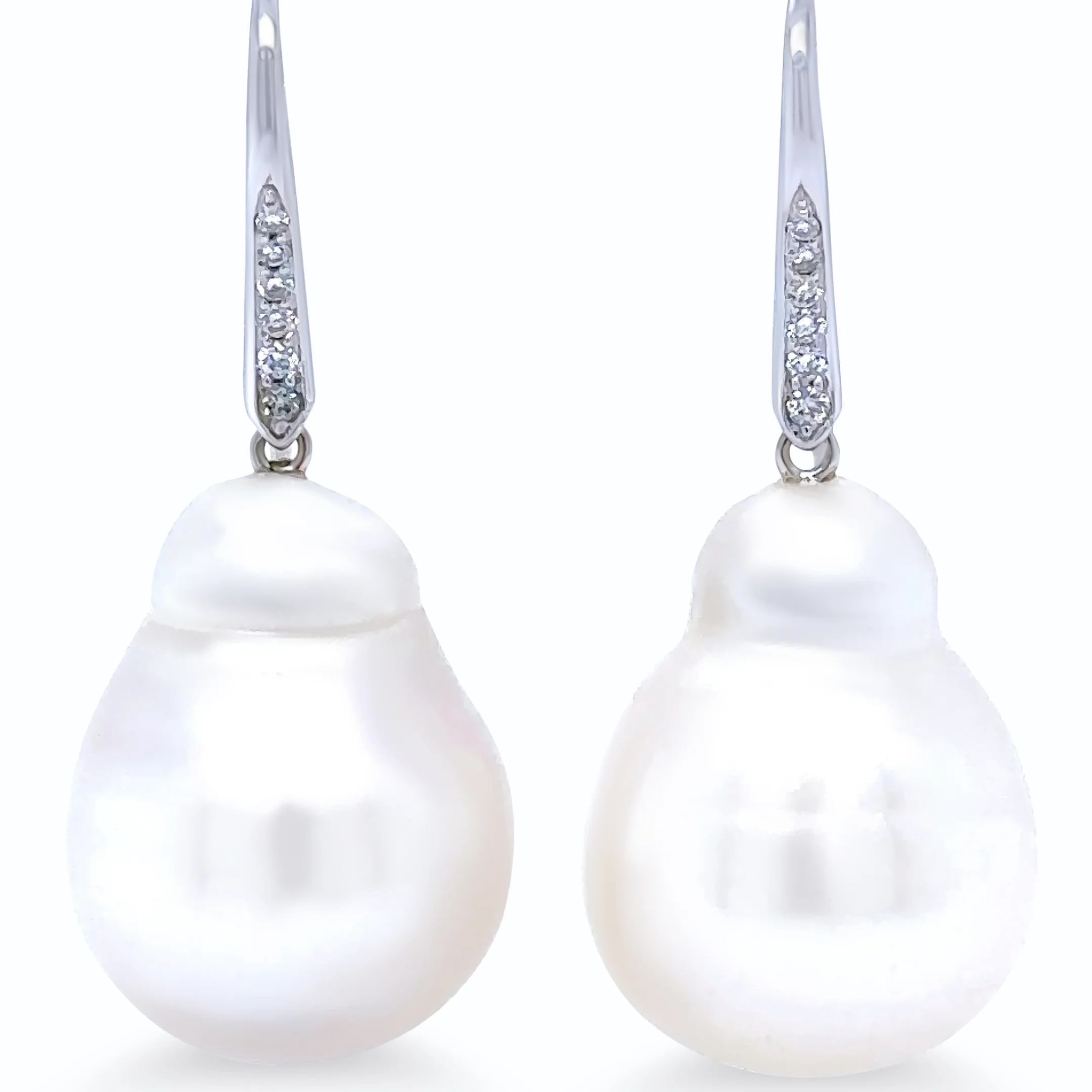 18ct White Gold Baroque South Sea Pearl and Diamond Drop Earrings 0.12ct - Image 3
