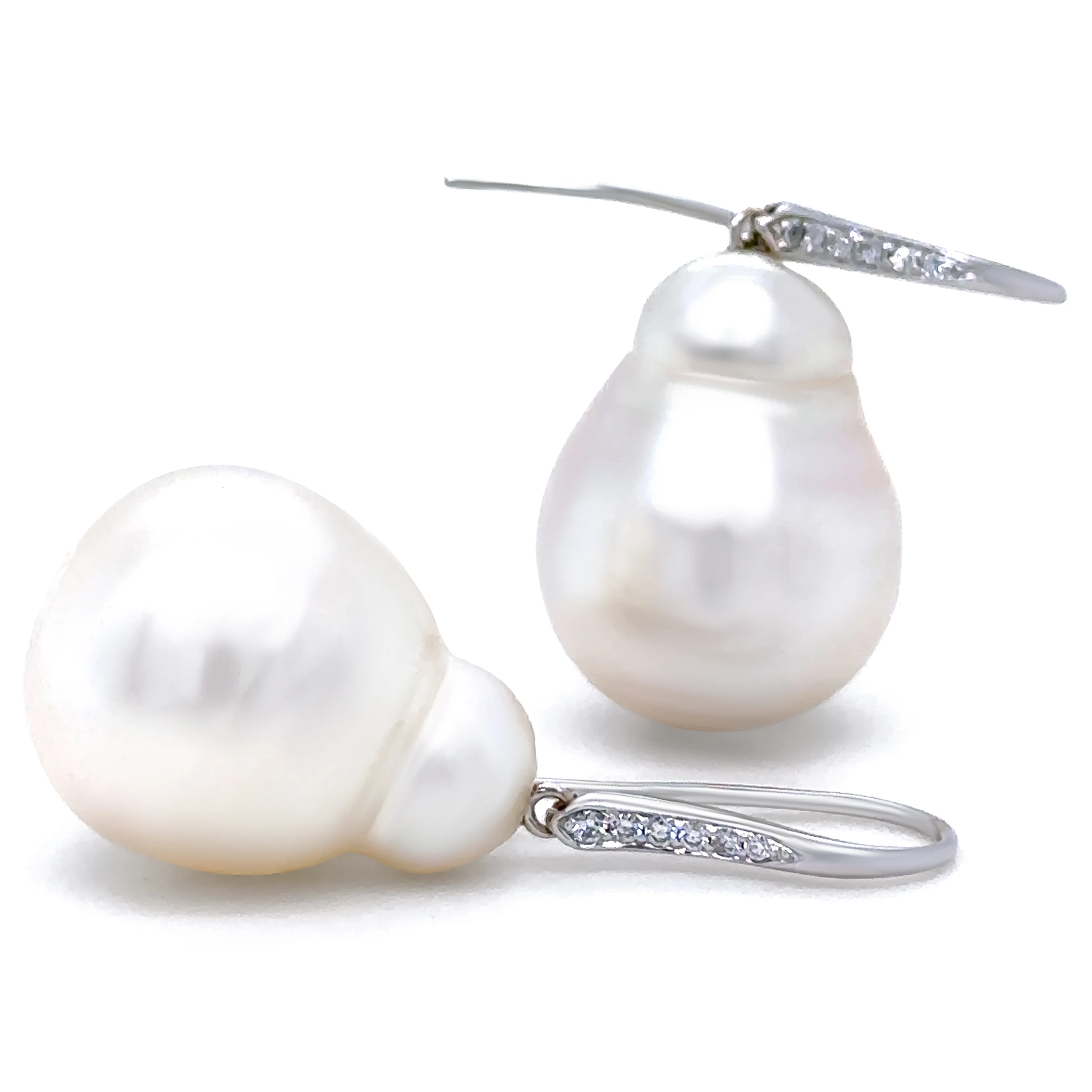 18ct White Gold Baroque South Sea Pearl and Diamond Drop Earrings 0.12ct - Image 5
