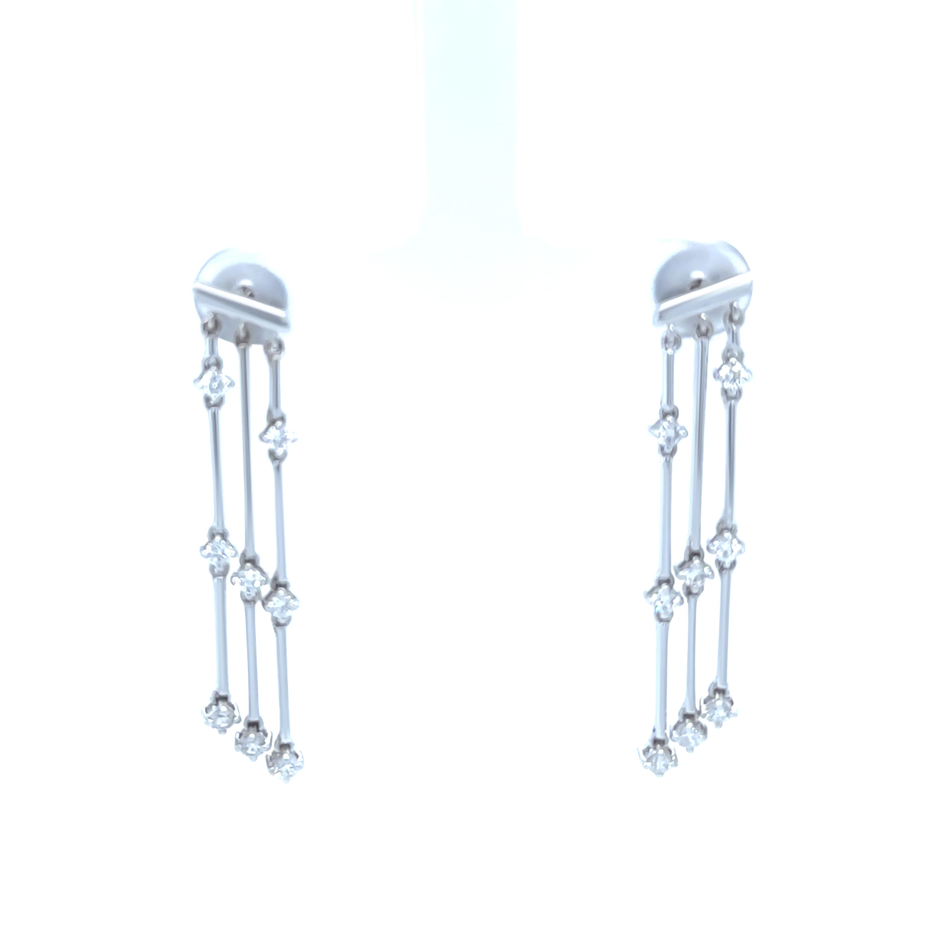 18ct White Gold Diamond Chandelier Drop Earrings 0.72ct 7.24g - Image 2