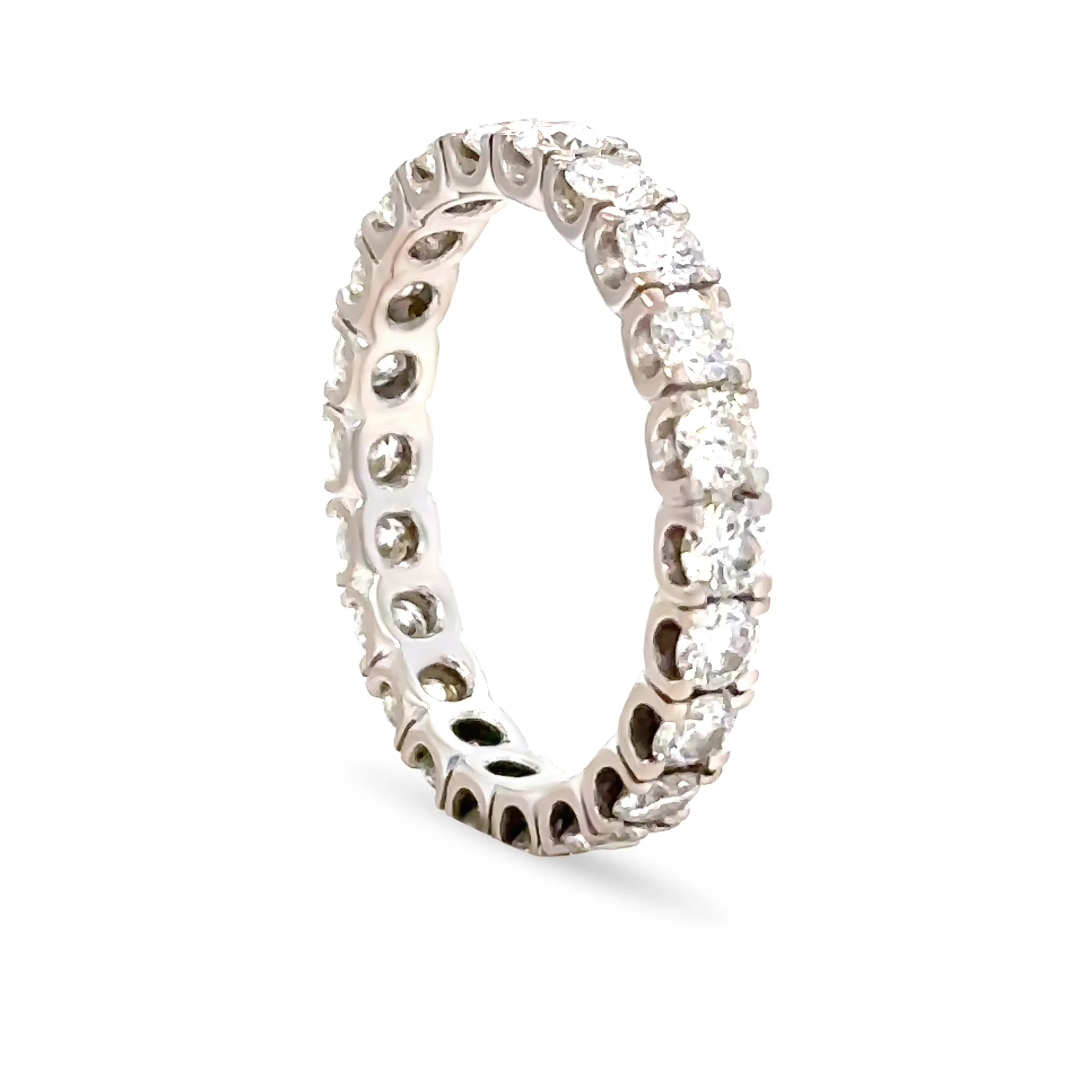 18ct White Gold Diamond Eternity Ring 1.76ct 3g - Image 4