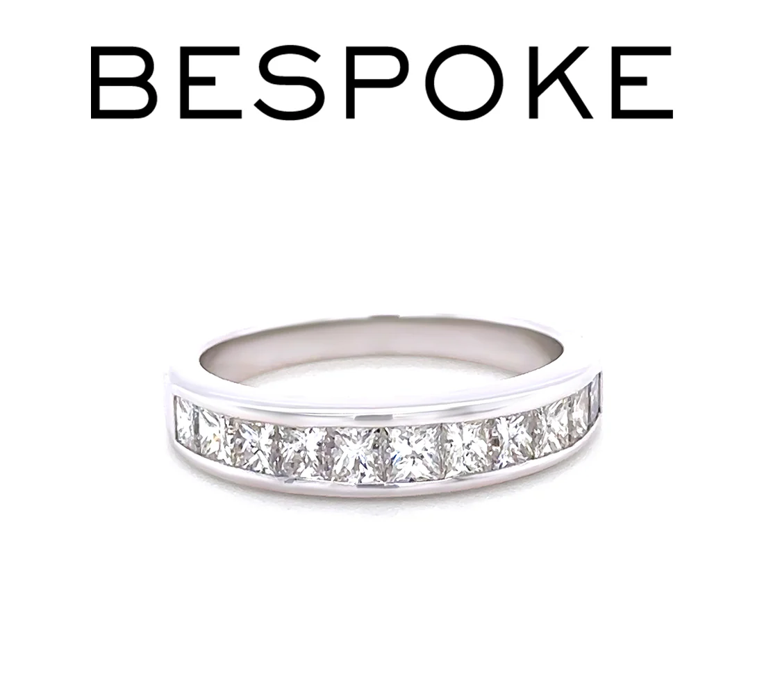 18ct White Gold Diamond Half Eternity Ring 1.00ct 3.8g