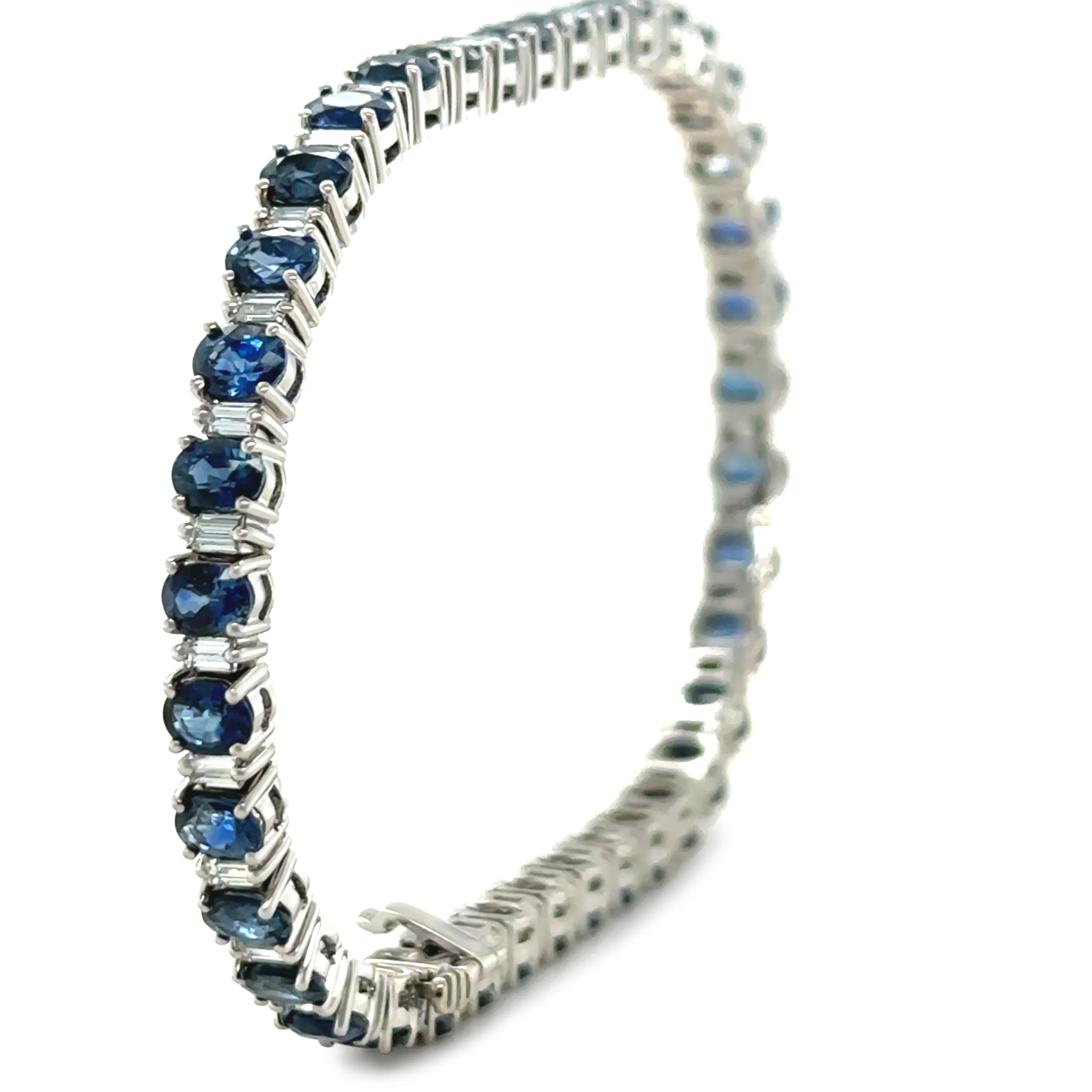 18ct White Gold Sapphire and Diamond Tennis Bracelet 8.5ct 14.38g - Image 7