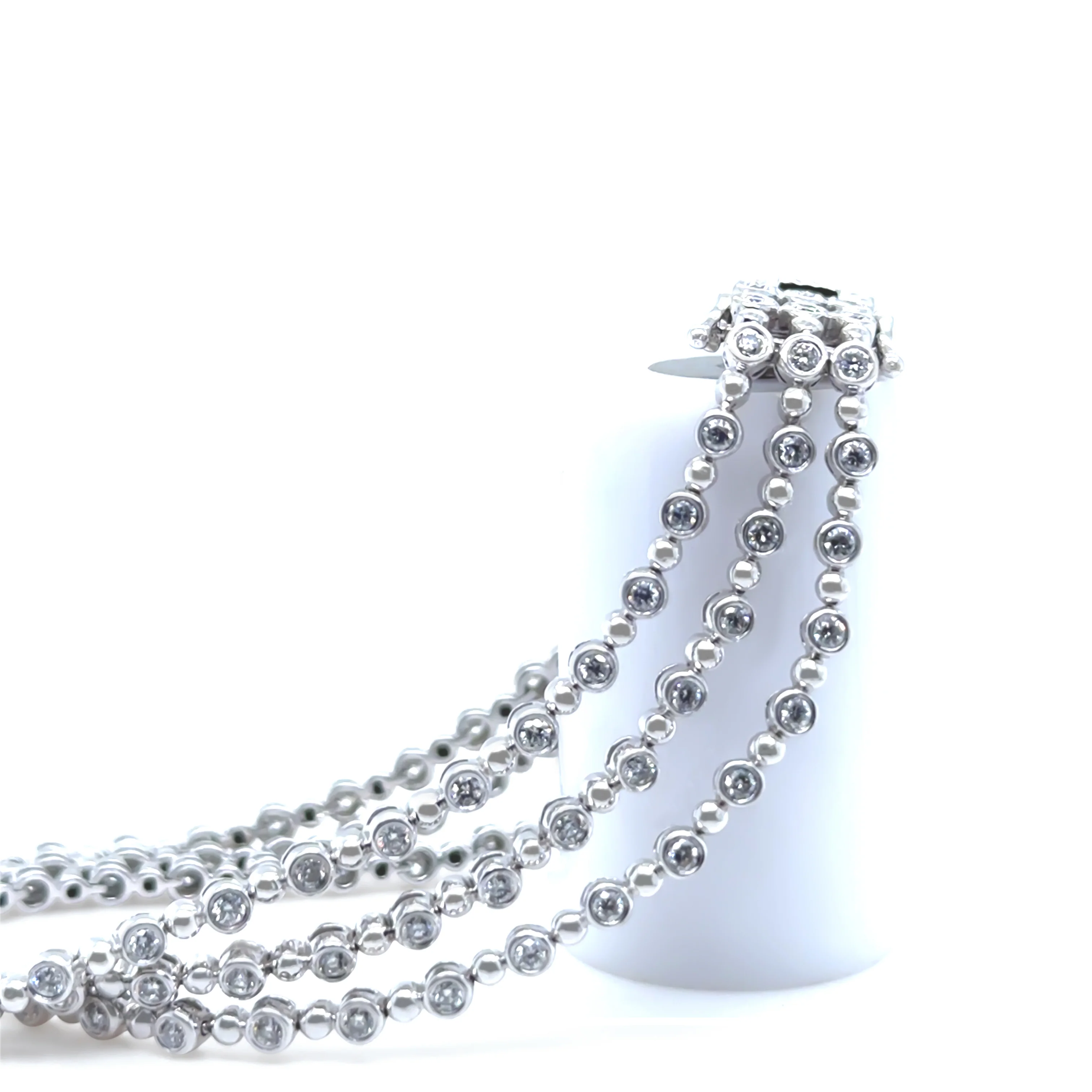 18ct White Gold Three-Row Diamond Bracelet 3.40ct 21.85g - Image 7