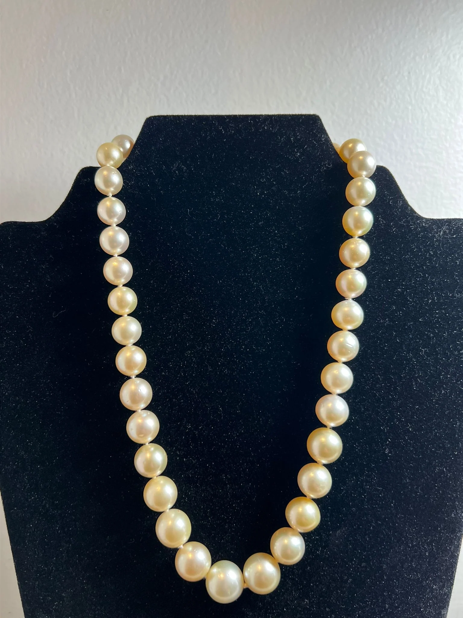 18ct Yellow Gold Cultured Pearl & Sapphire Necklace 1ct 82.6g - Image 2