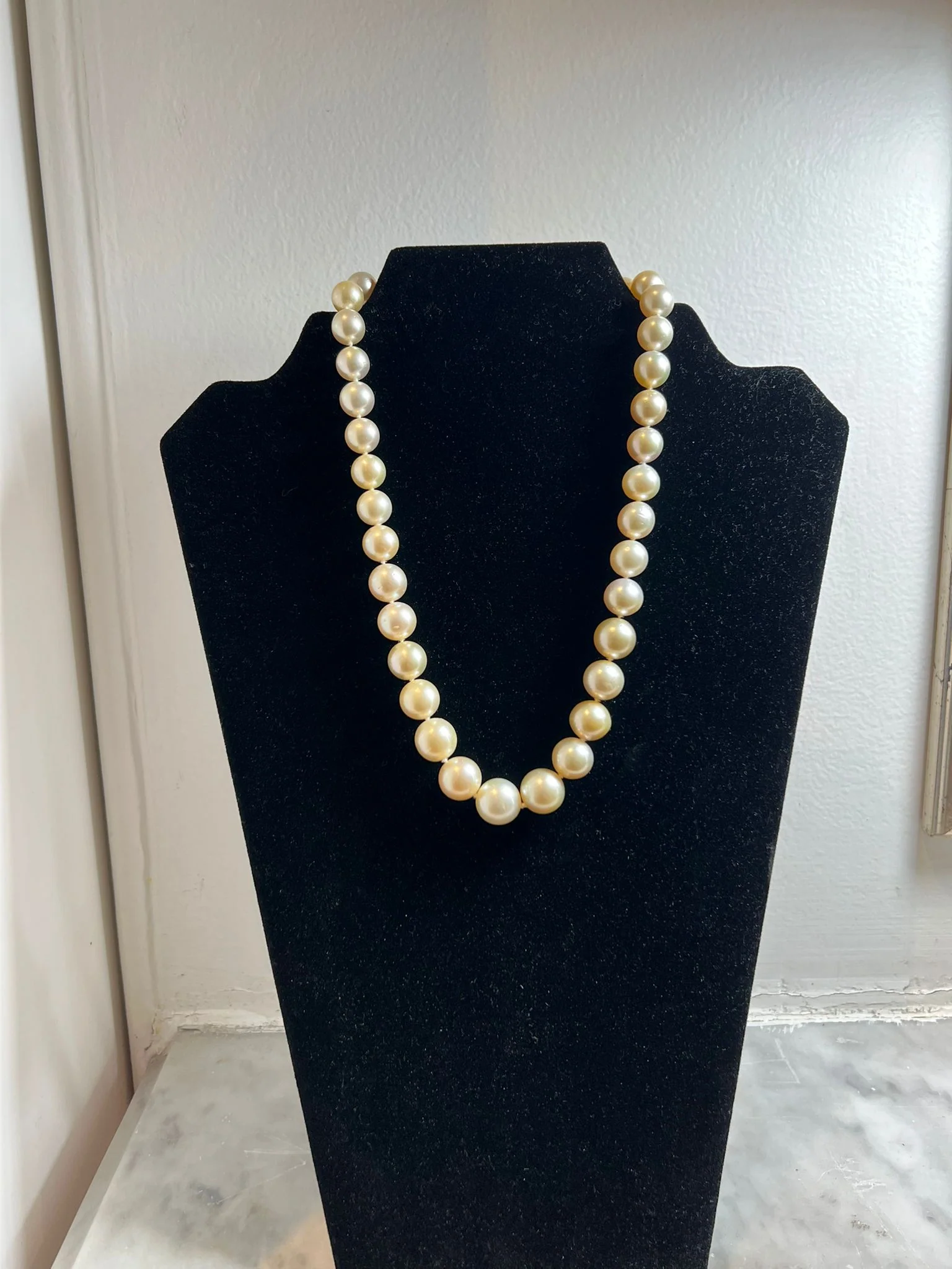 18ct Yellow Gold Cultured Pearl & Sapphire Necklace 1ct 82.6g - Image 3