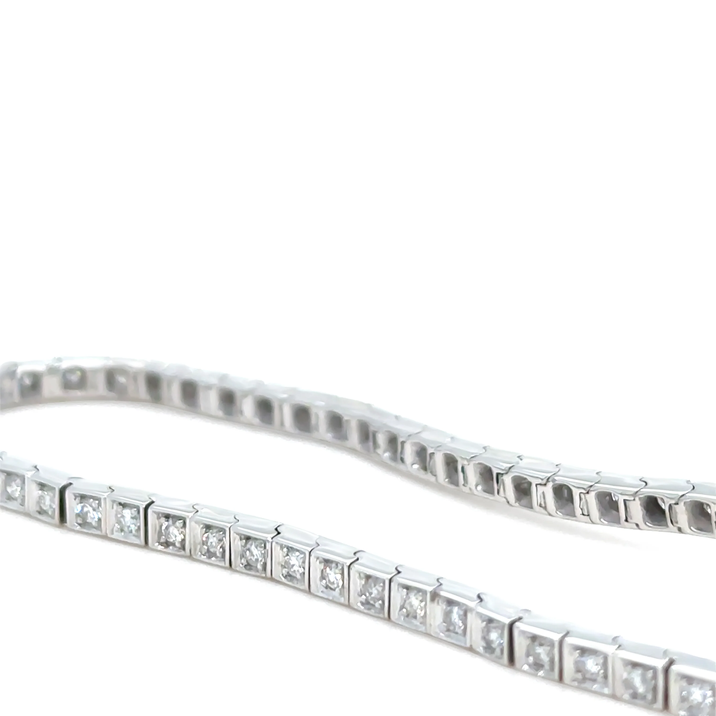 Bespoke 10ct White Gold Diamond Tennis Bracelet 1.18ct - Image 5