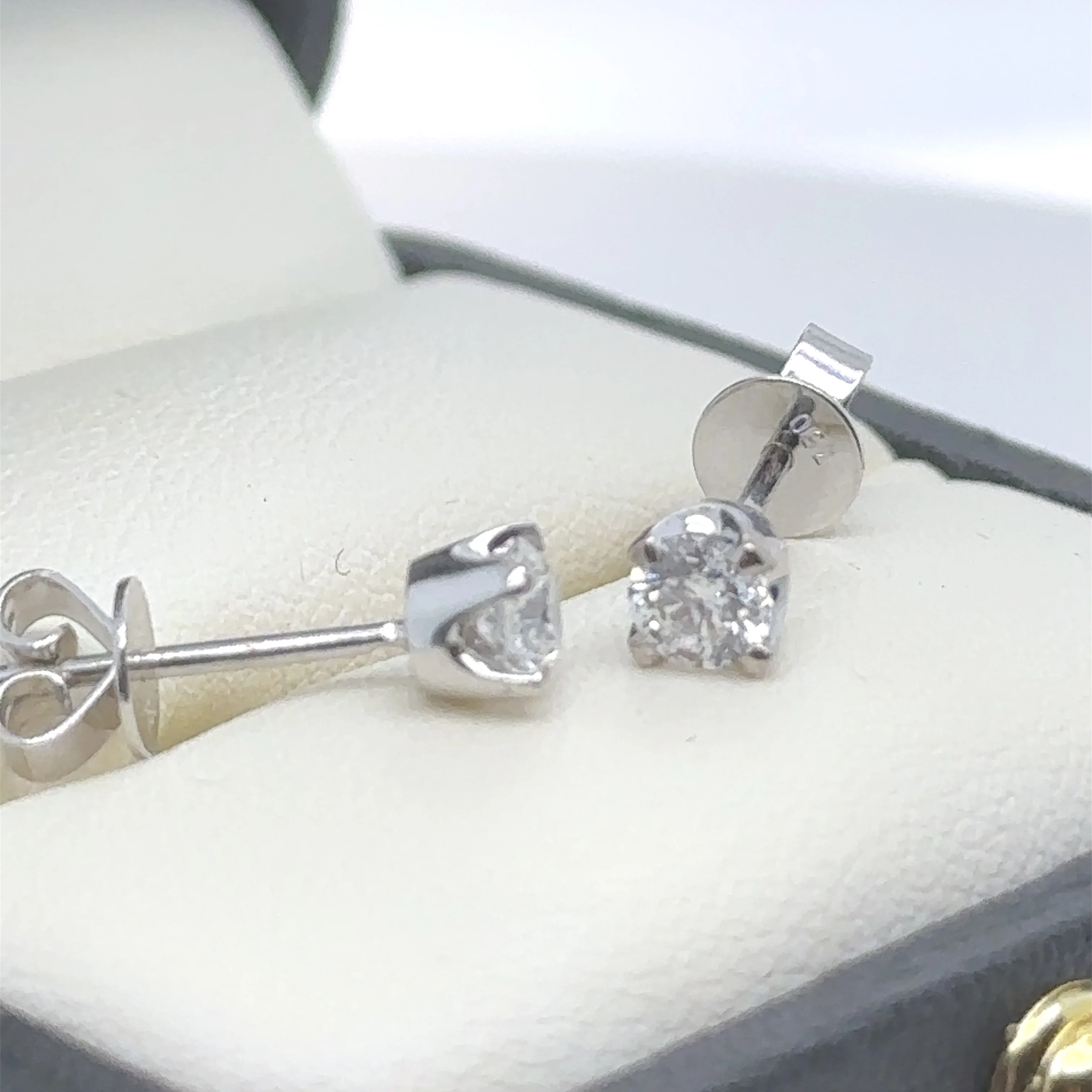 Bespoke 18ct White Gold Diamond Stud Earrings 0.46ct - Image 5