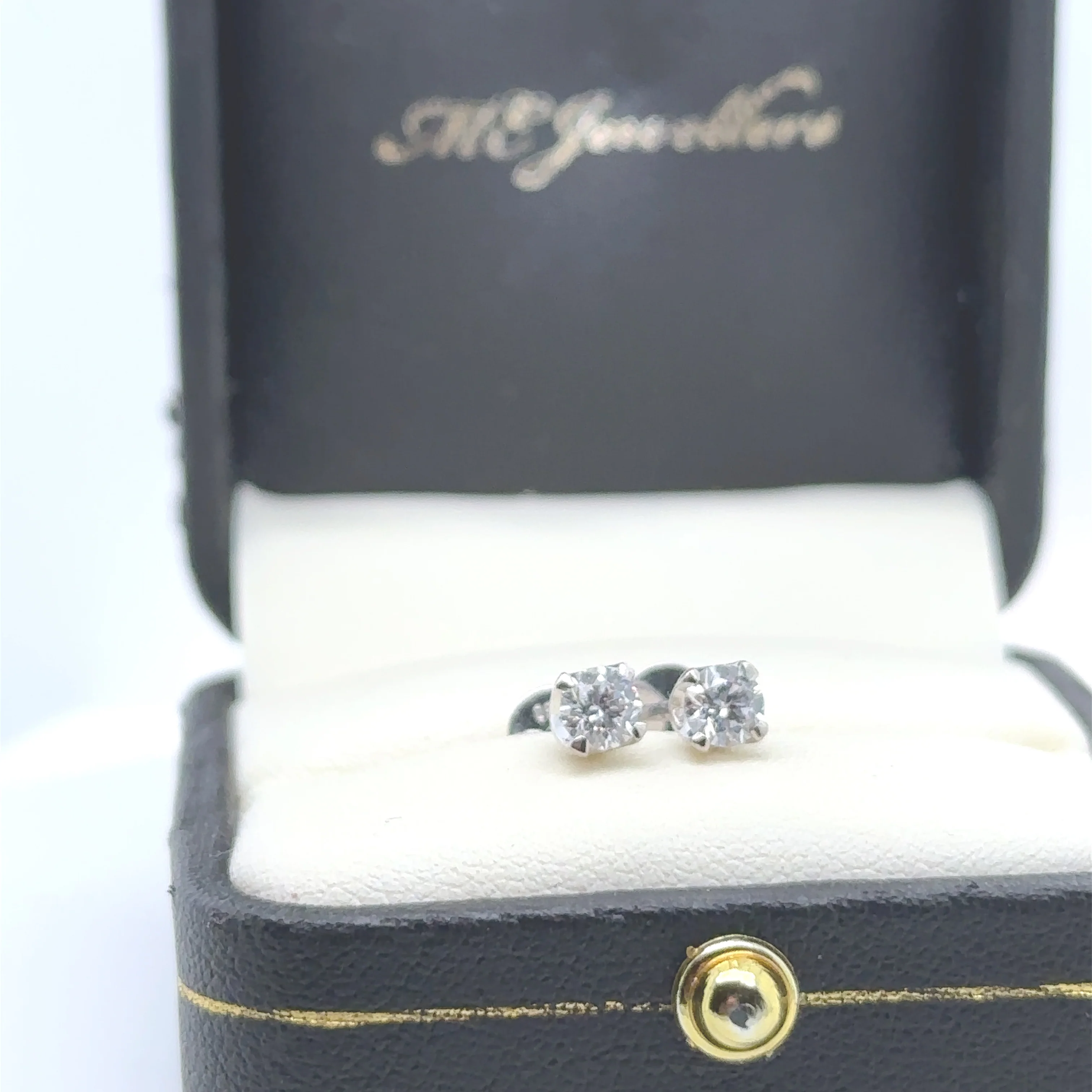 Bespoke 18ct White Gold Diamond Stud Earrings 0.46ct - Image 9