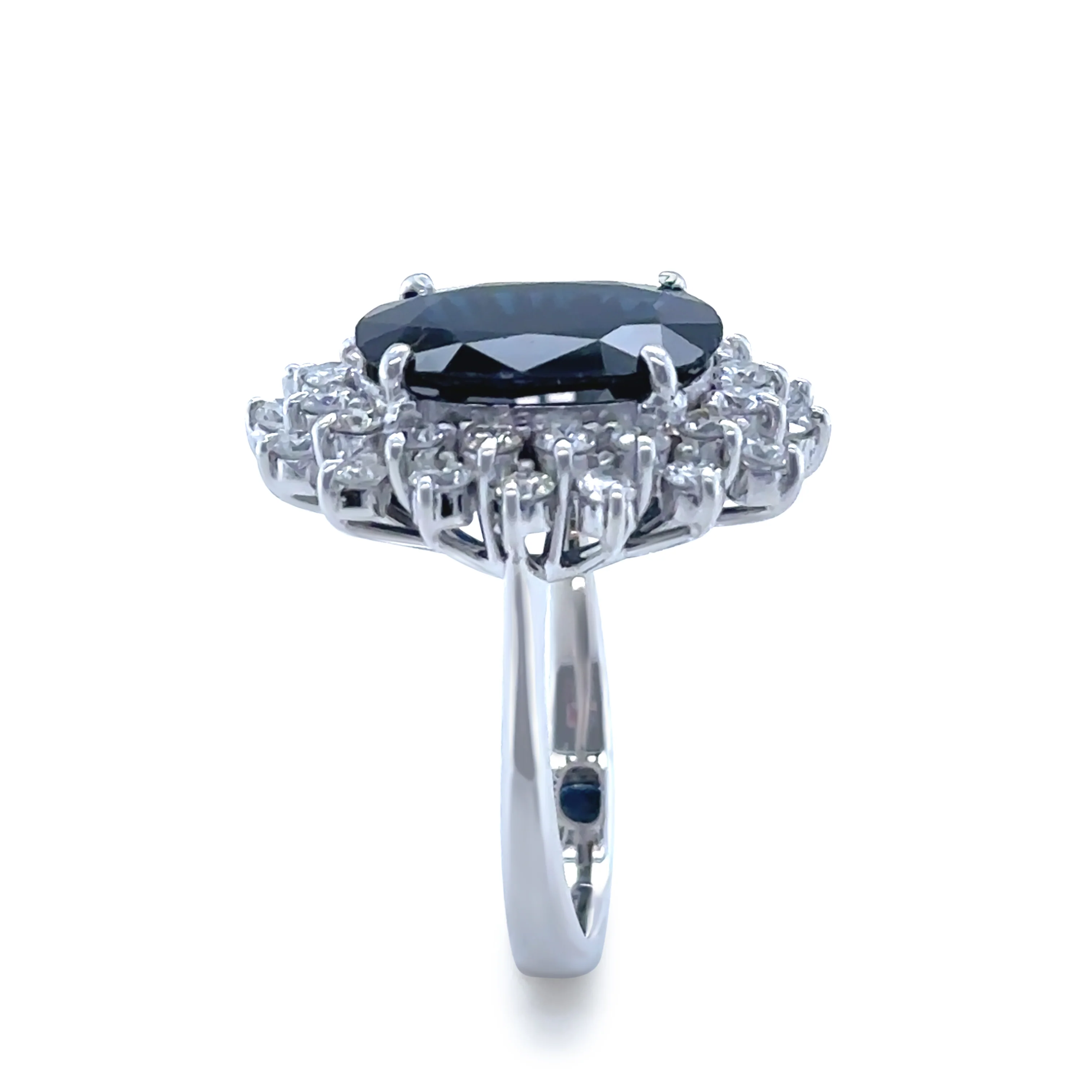 Bespoke 18ct White Gold Sapphire and Diamond Ring 5.15ct - Image 3
