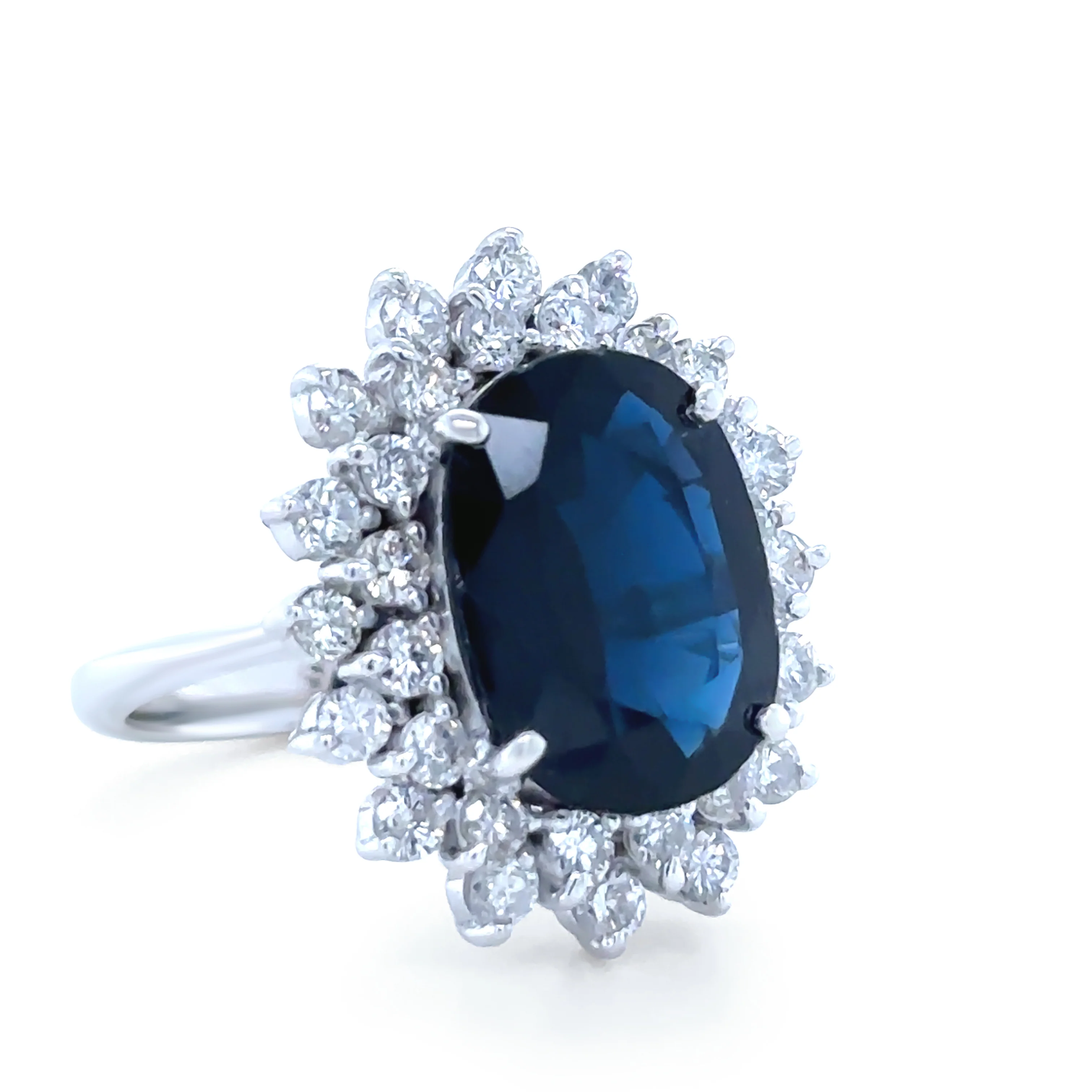 Bespoke 18ct White Gold Sapphire and Diamond Ring 5.15ct - Image 5