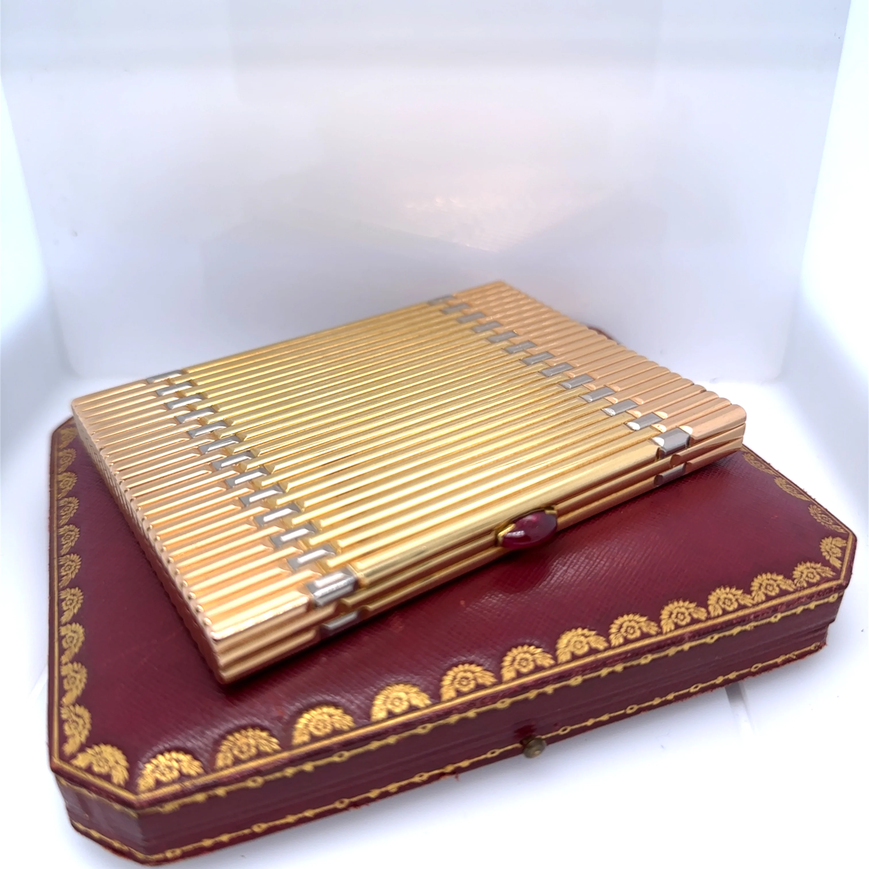 Cartier 18ct Gold and Ruby Cigarette Case 245.18g - Image 2