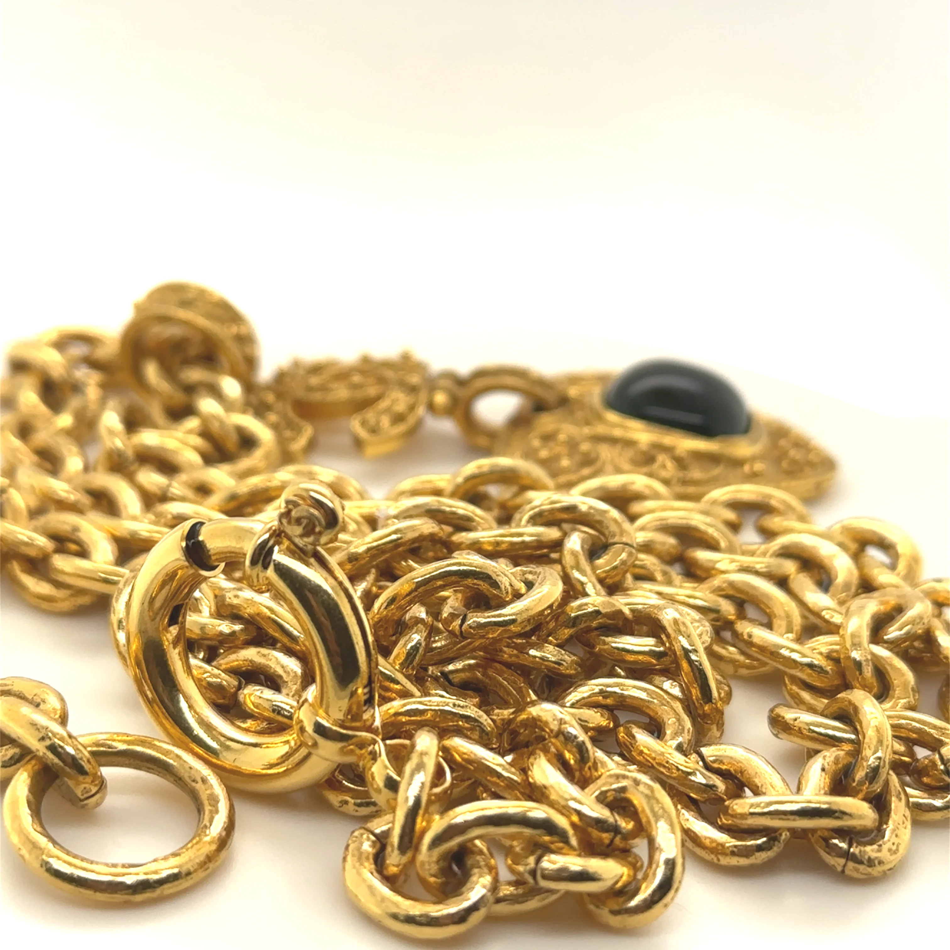 Chanel GP Vintage Gripoix CC Heart Brooch Necklace 90cm - Image 5