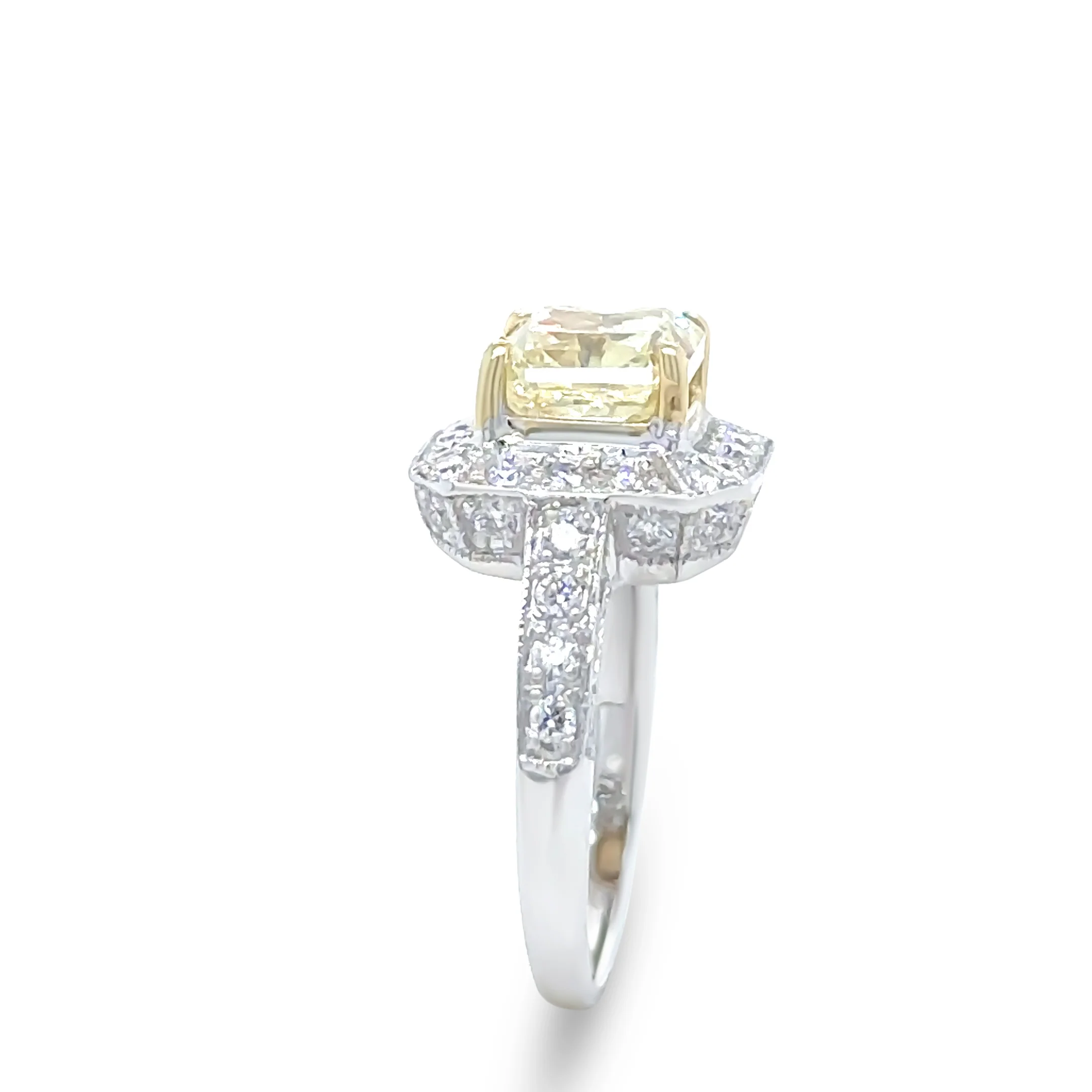 DCLA 18ct White Gold Fancy Yellow Diamond Engagement Ring 2.53ct - Image 4