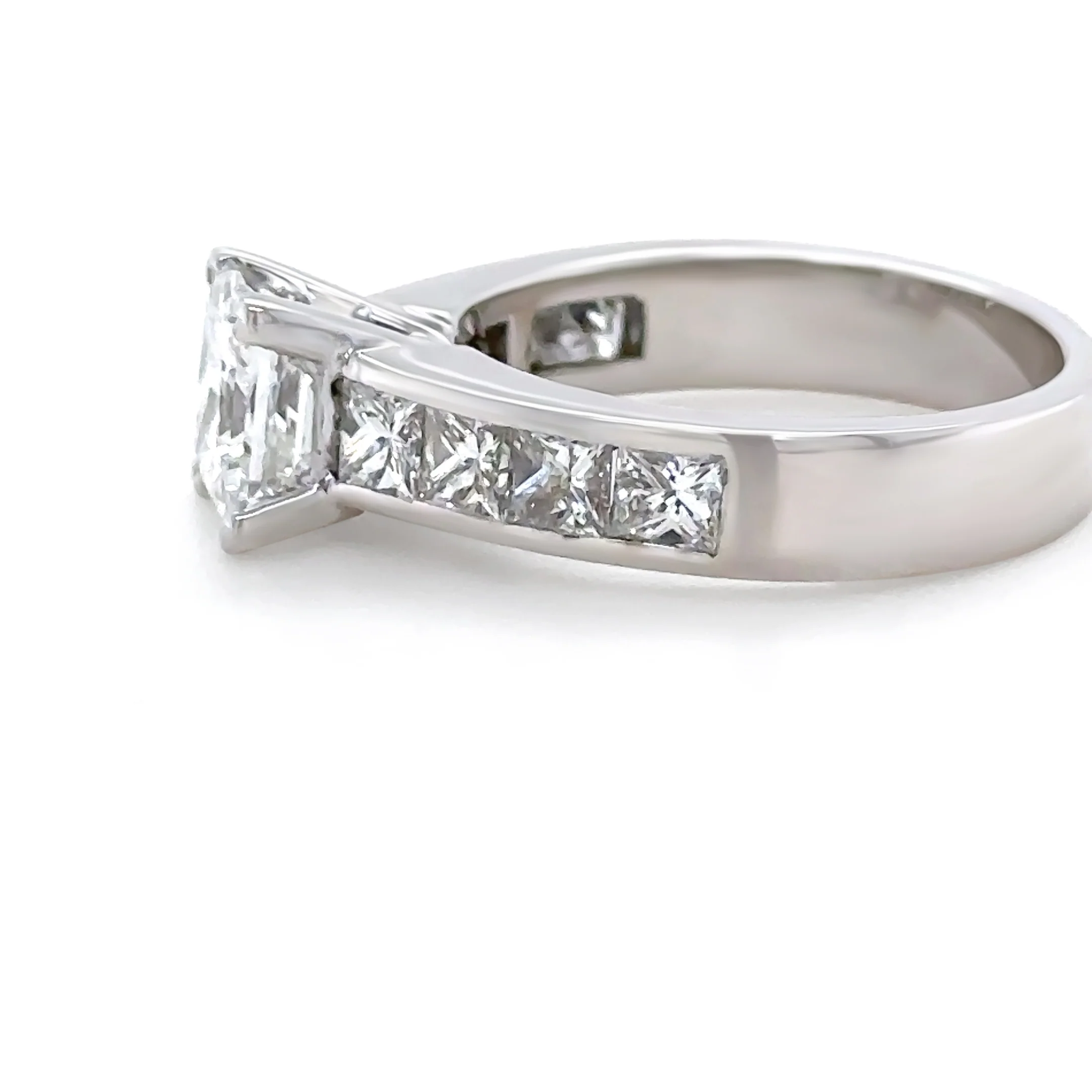 GIA 18ct White Gold Diamond Engagement Ring 2.83ct 7.72g - Image 8