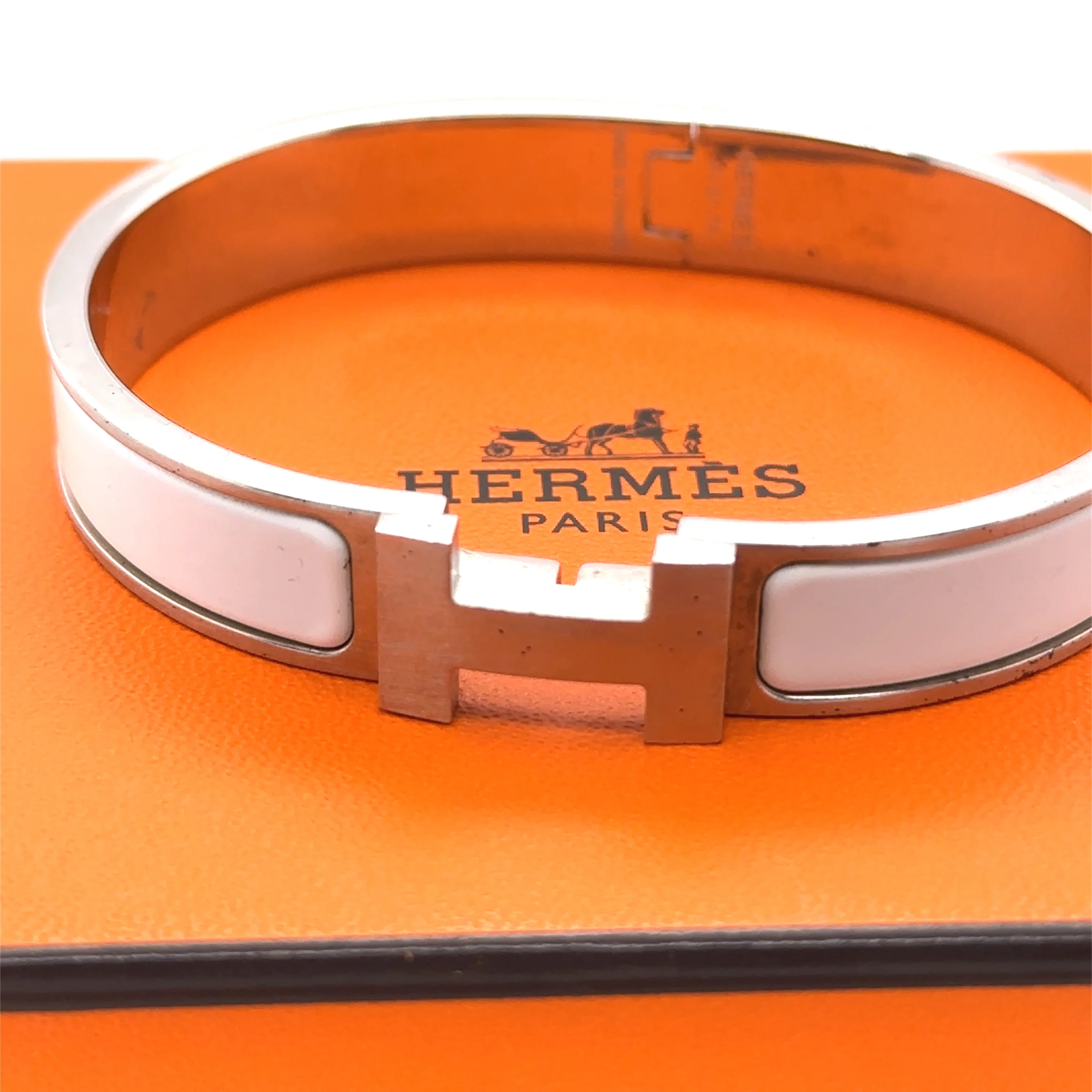 Hermès Clic H Bracelet Palladium-Plated White - Image 5