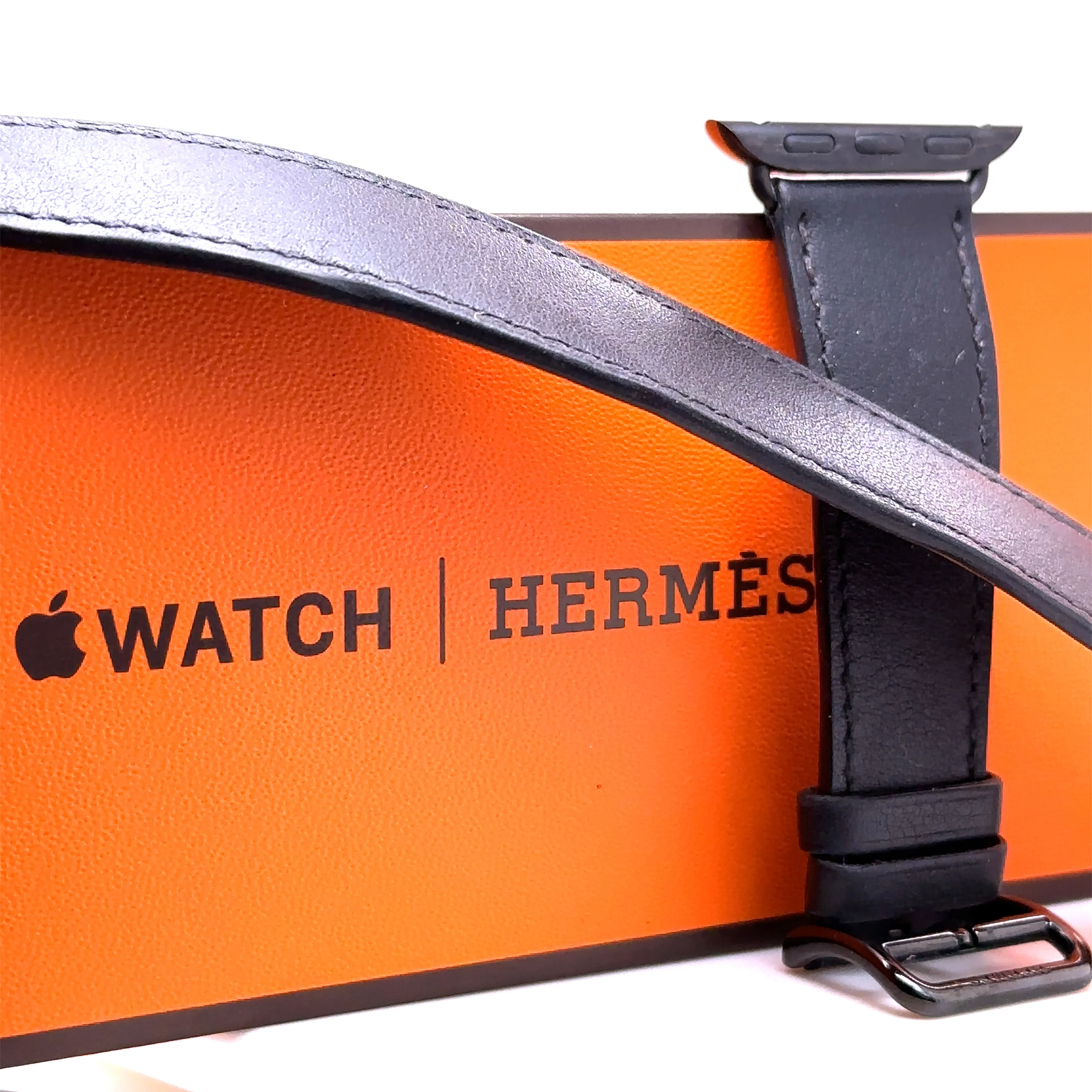 Hermès Double Tour 41mm Attelage Apple Watch Band (Black) - Image 4