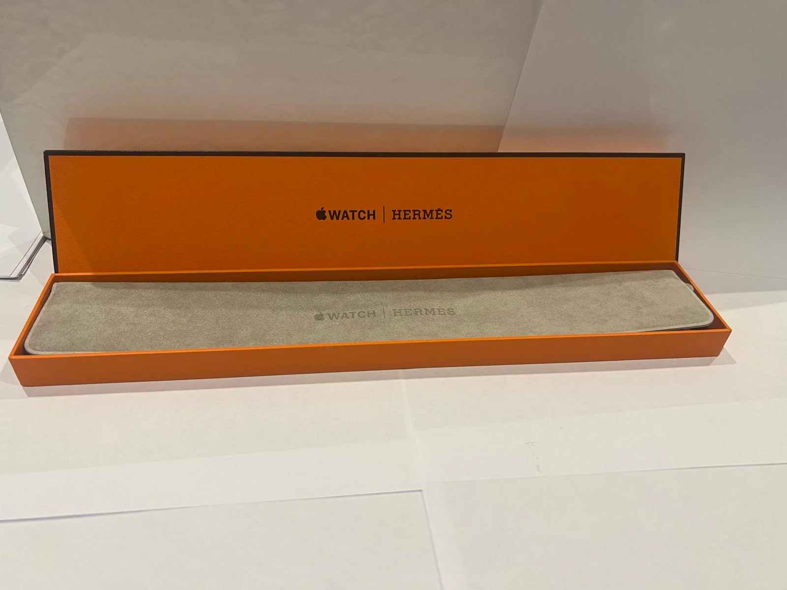Hermès Double Tour 41mm Attelage Apple Watch Band (Brown) - Image 3