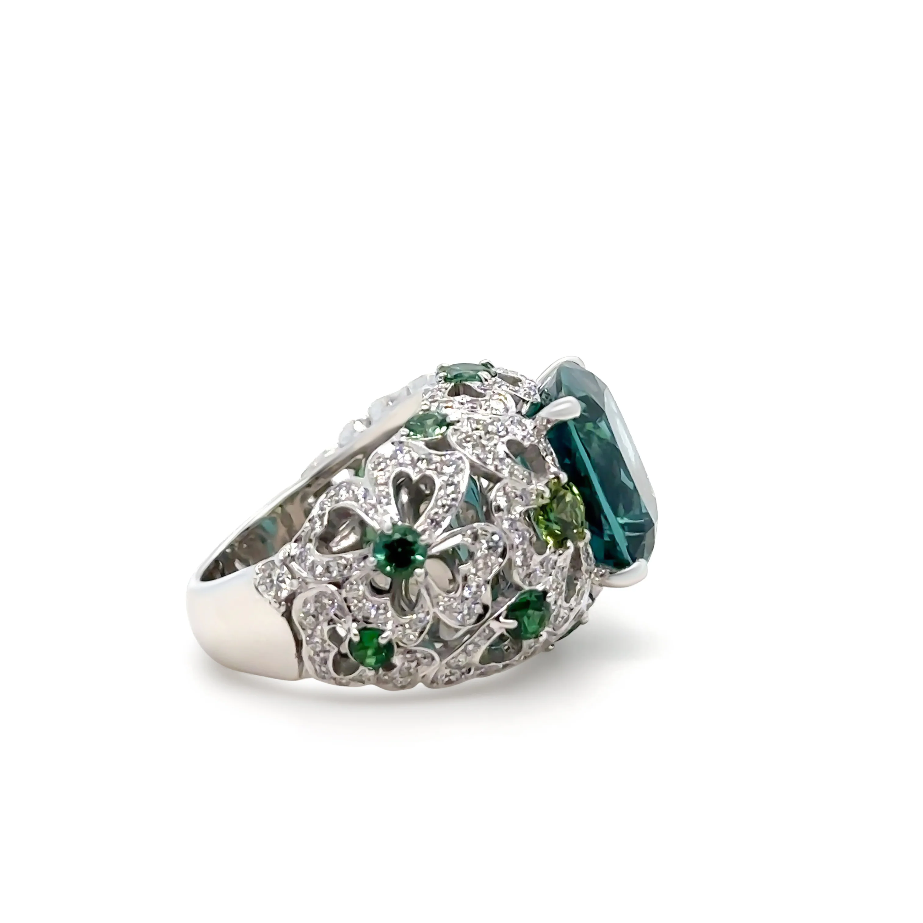 Garrard 18ct White Gold Bombé Cocktail Ring 11.47ct - Image 4