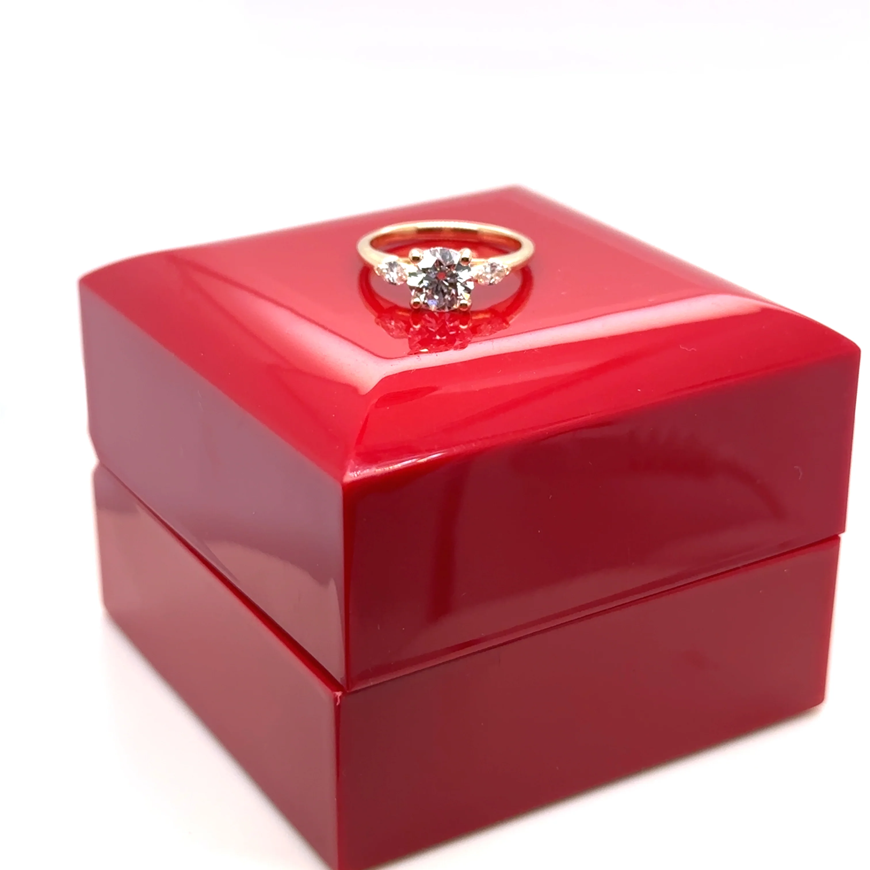 James Allen 14ct Yellow Gold Three-Stone Lab Diamond Ring 0.95ct 2.36g - Image 9