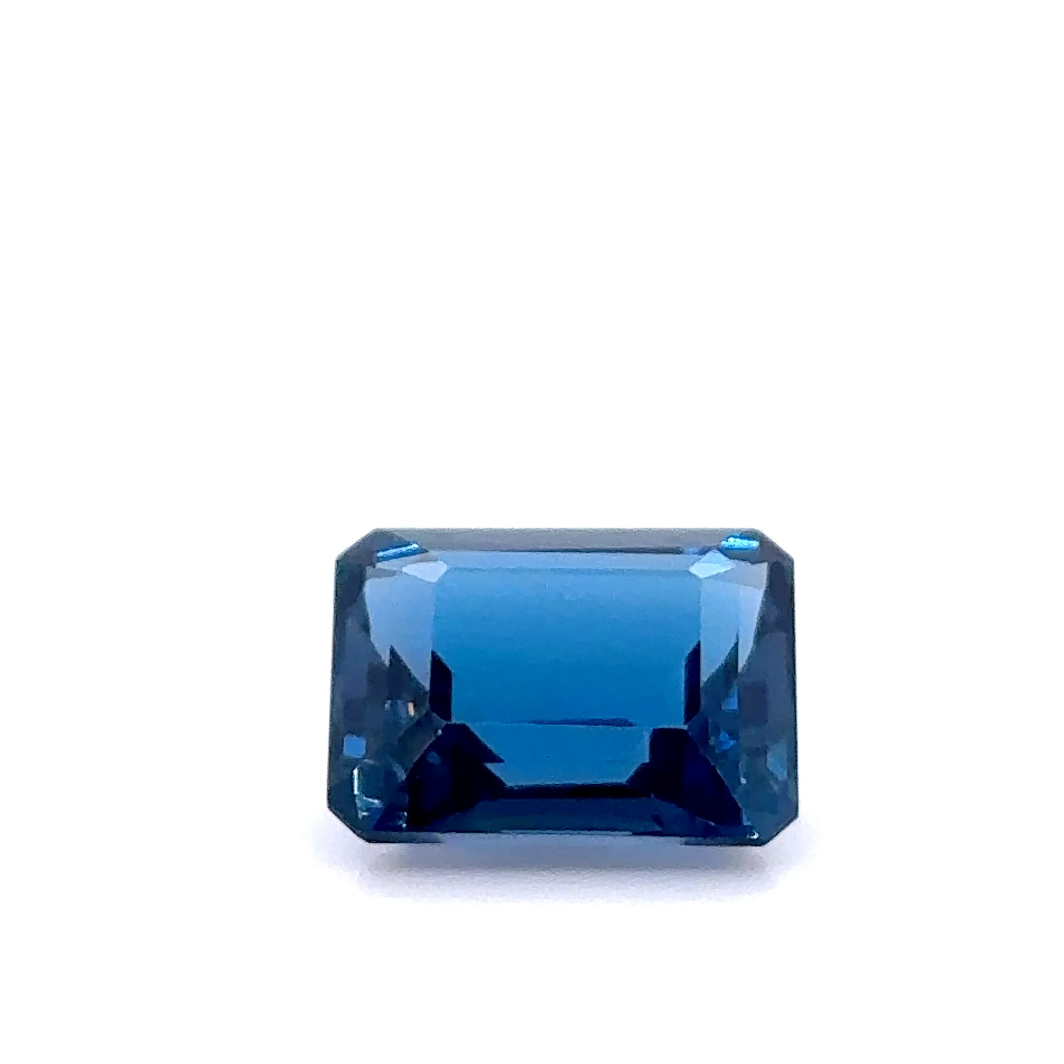 Bespoke Loose Blue Topaz Emerald Cut 8.35ct - Image 2