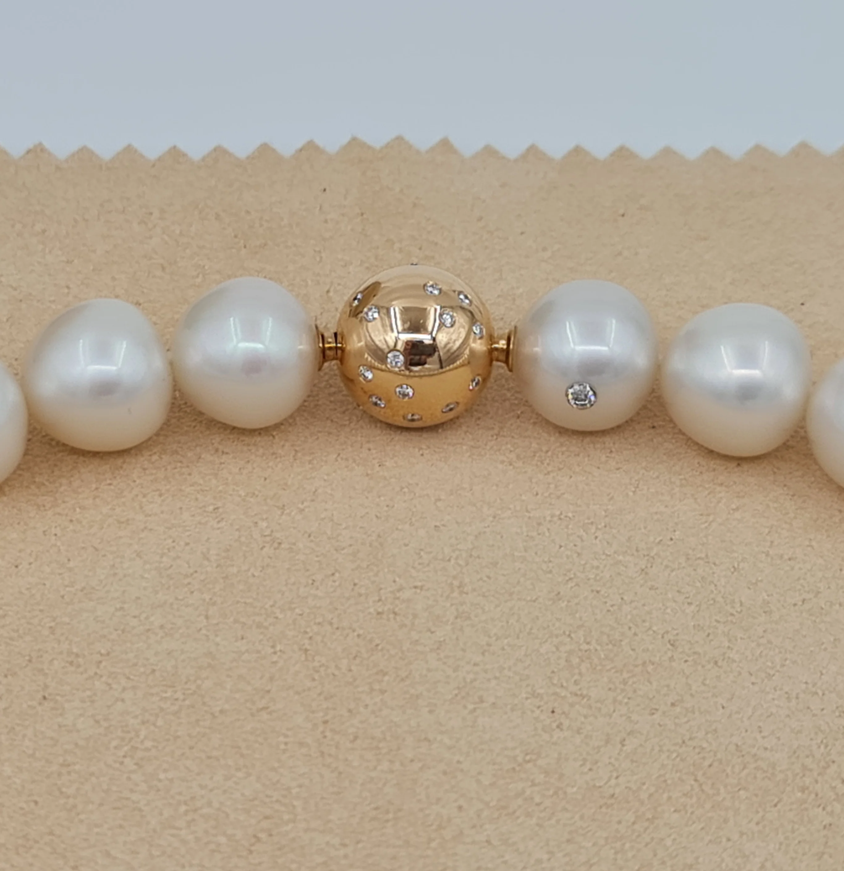 Paspaley Pearl Triangular South Sea Pearl Necklace - Image 6