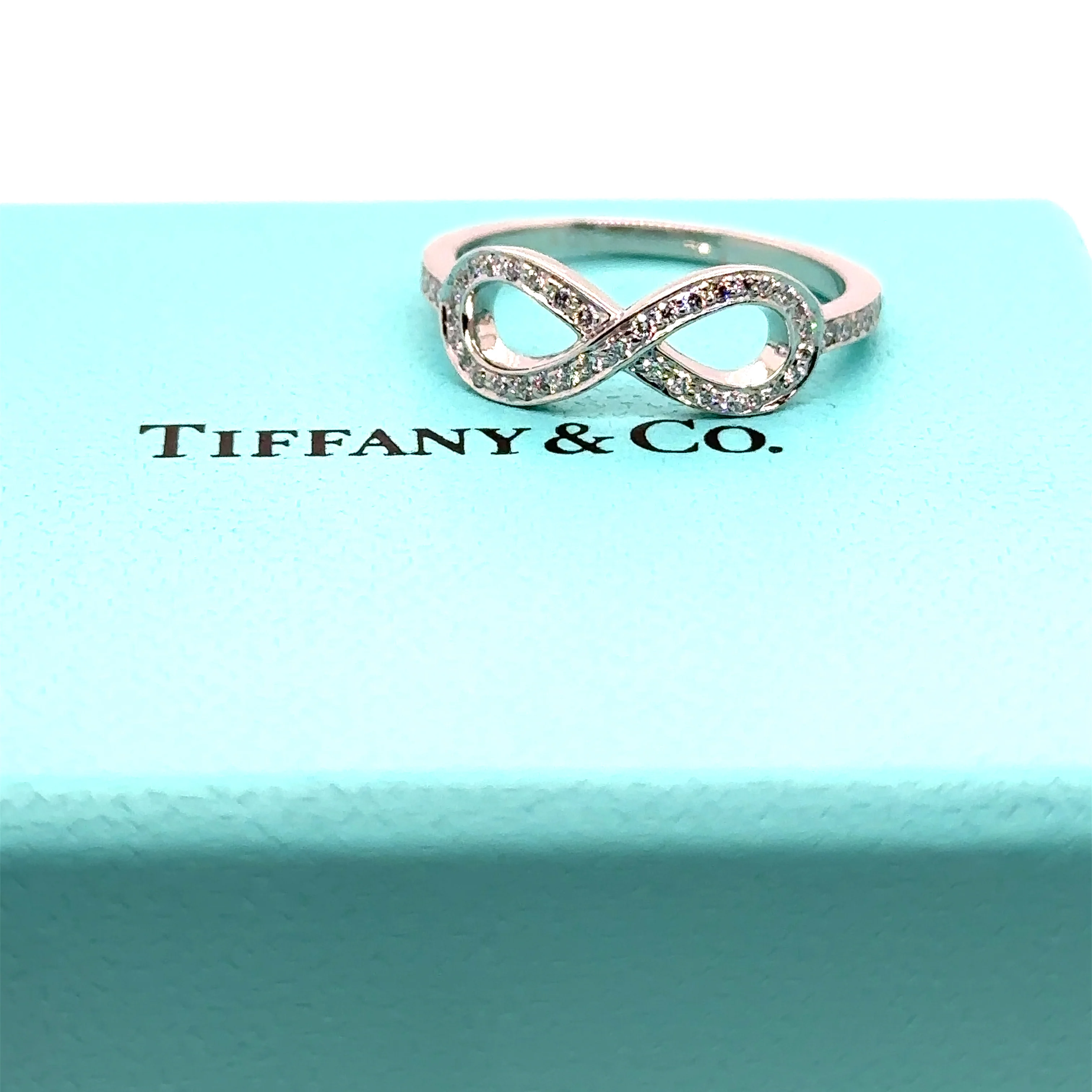 Tiffany & Co Infinity Diamond Ring 0.25ct - Image 3
