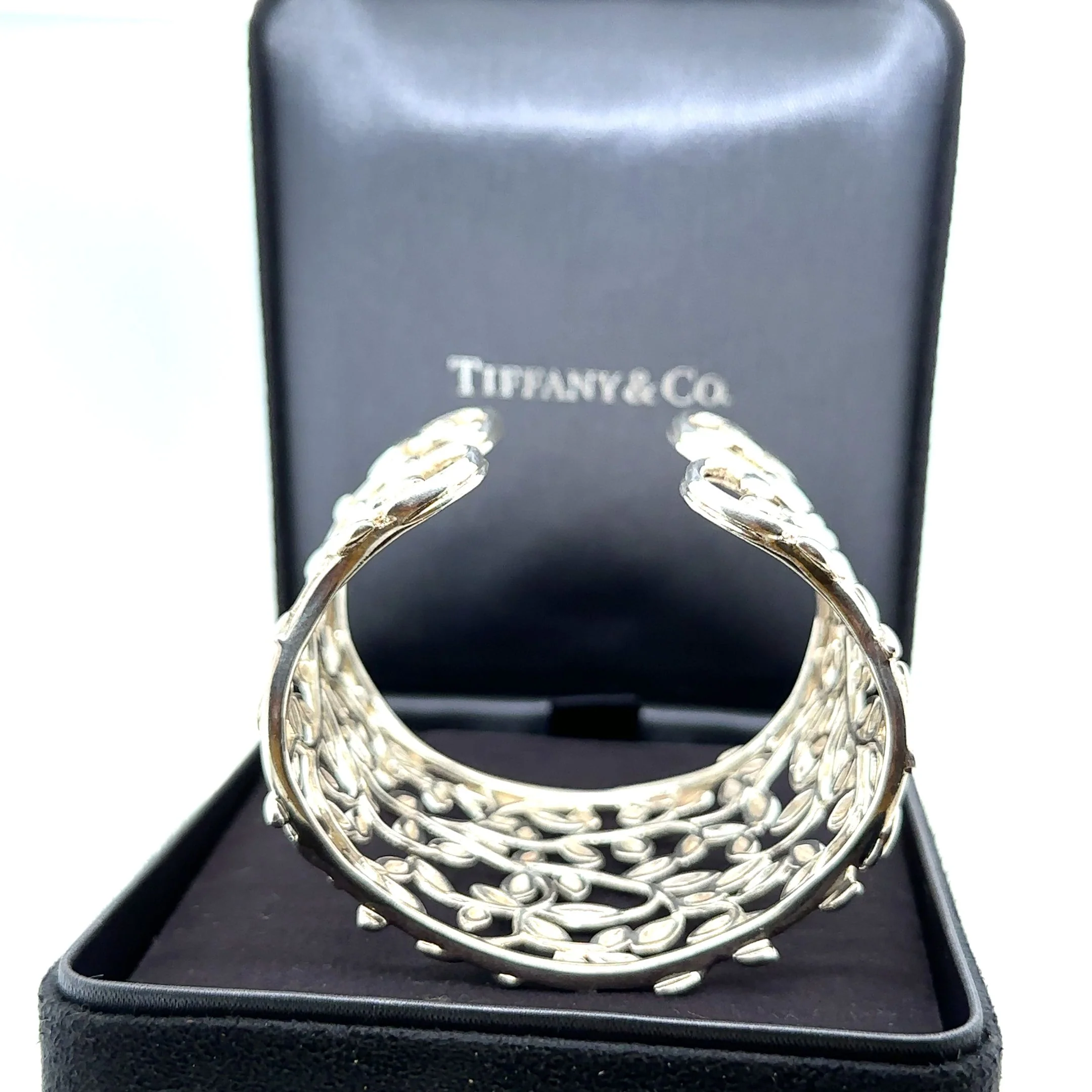 Tiffany & Co Paloma Picasso Olive Leaf Cuff - Image 6