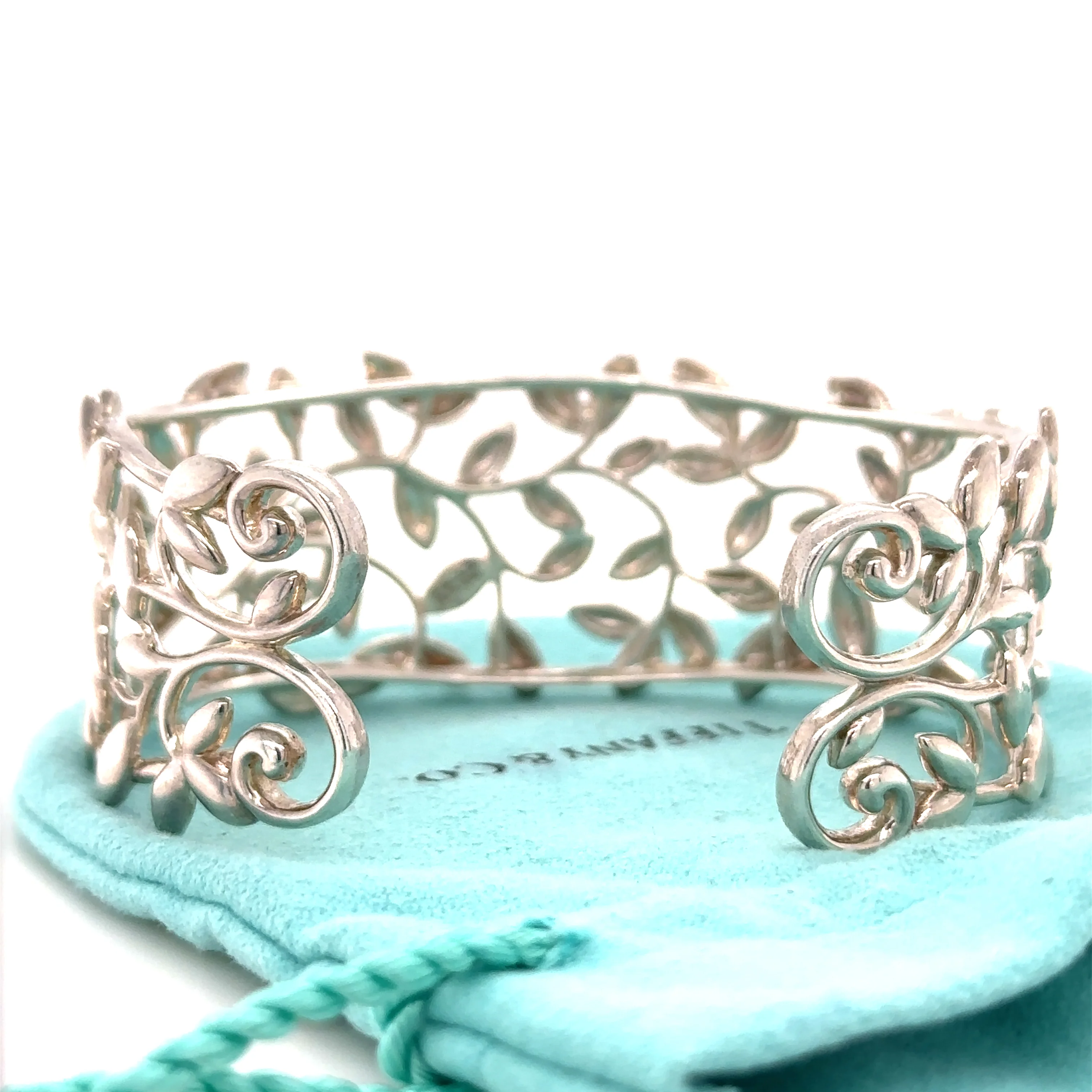 Tiffany & Co Paloma Picasso Olive Leaf Narrow Cuff - Image 6