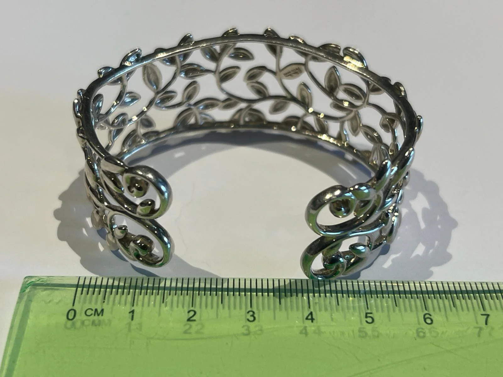Tiffany & Co Paloma Picasso Olive Leaf Narrow Cuff - Image 8