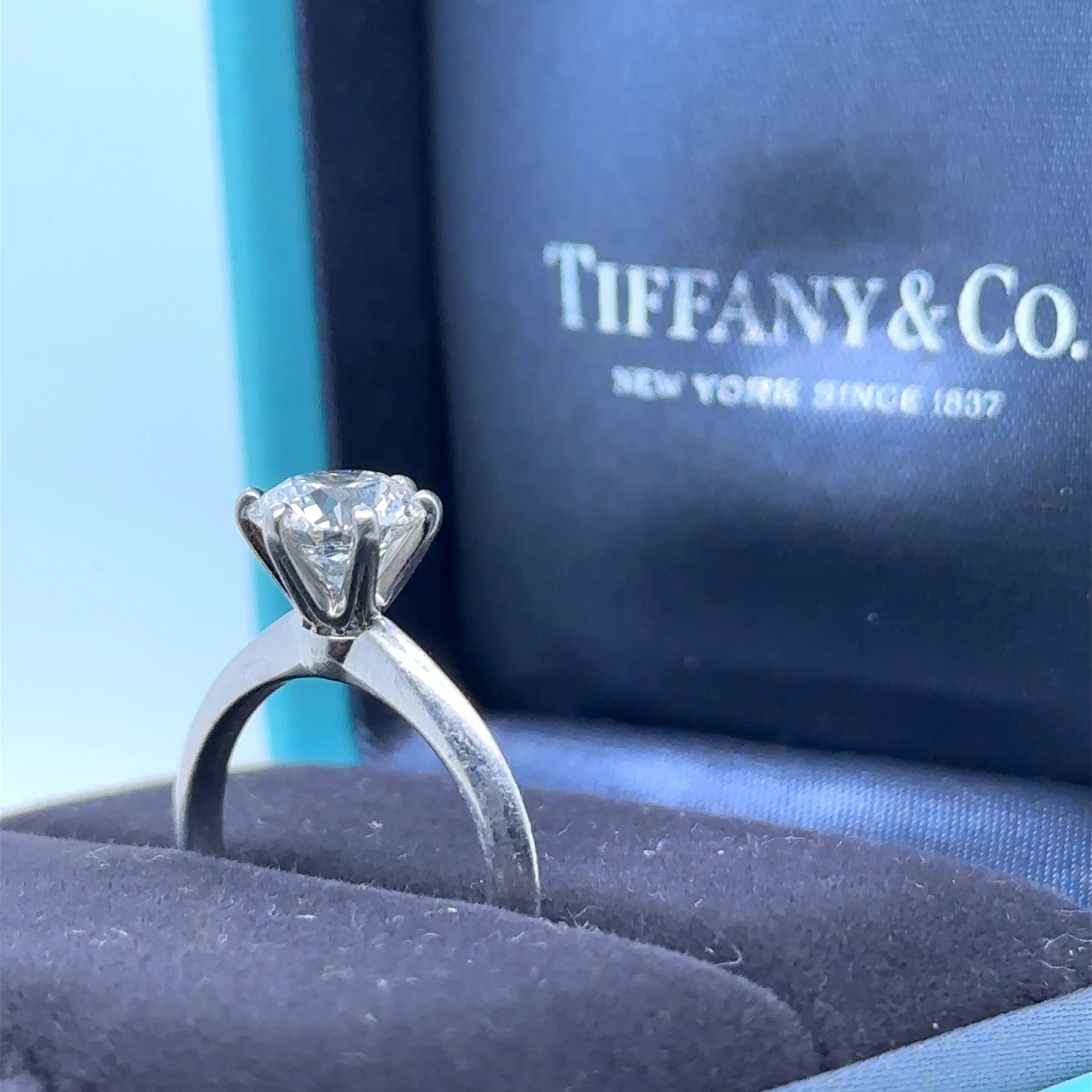 Tiffany & Co. Platinum Diamond Solitaire Engagement Ring 1.66ct 5.61g - Image 10