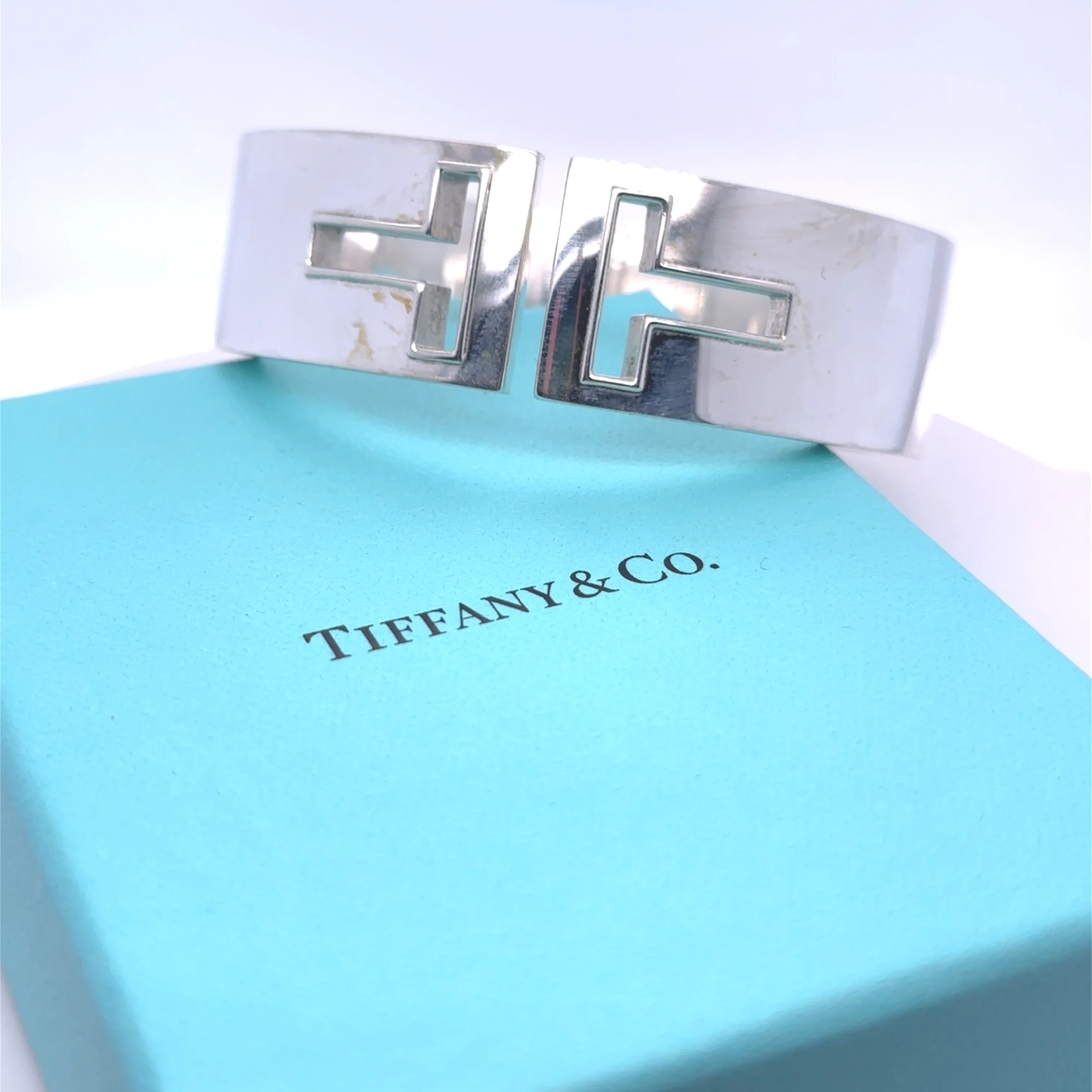 Tiffany & Co Sterling Silver T Cutout Cuff Bracelet 83.71g - Image 7