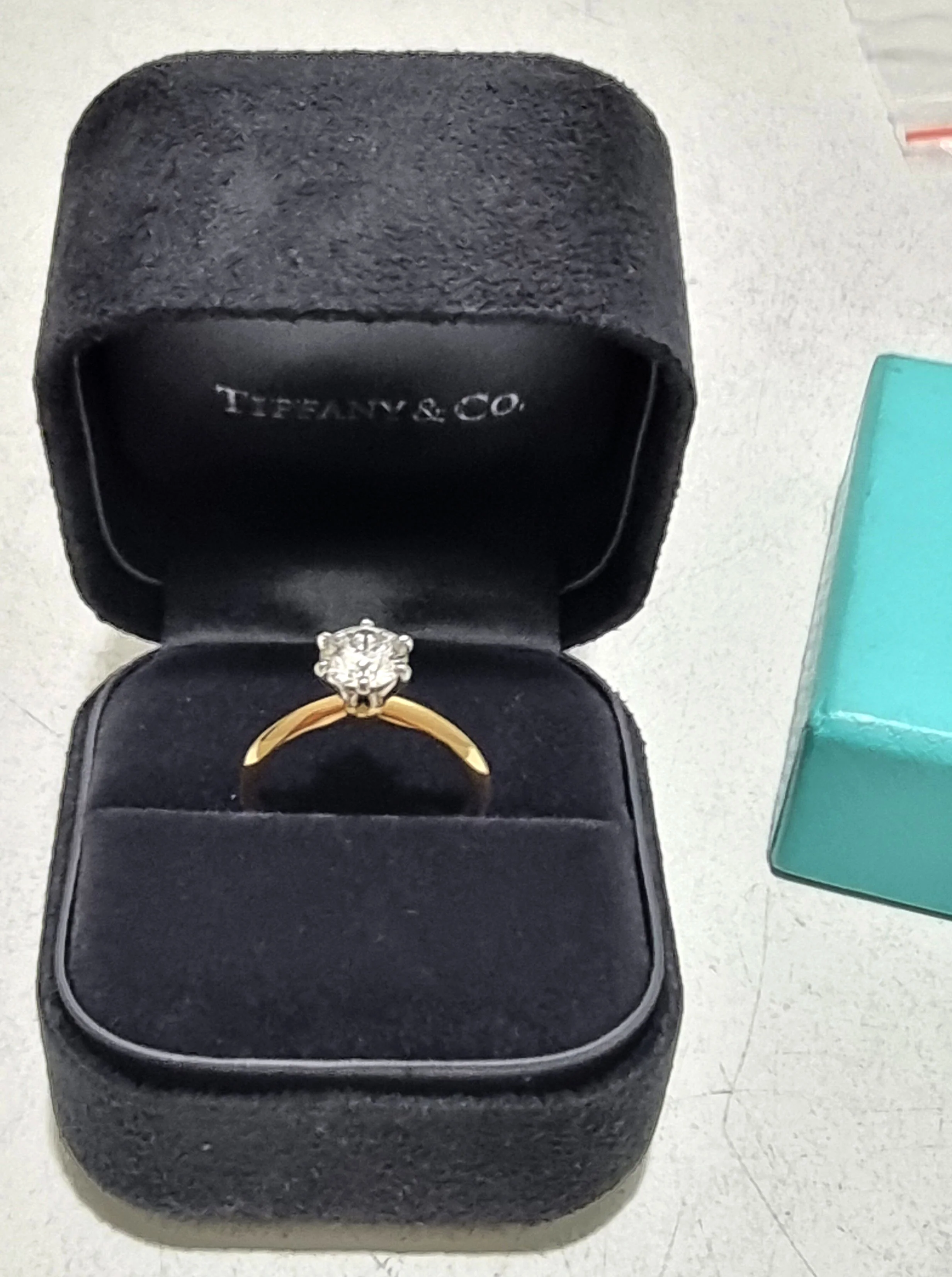 Tiffany & Co Engagement Ring 1.05ct - Image 10
