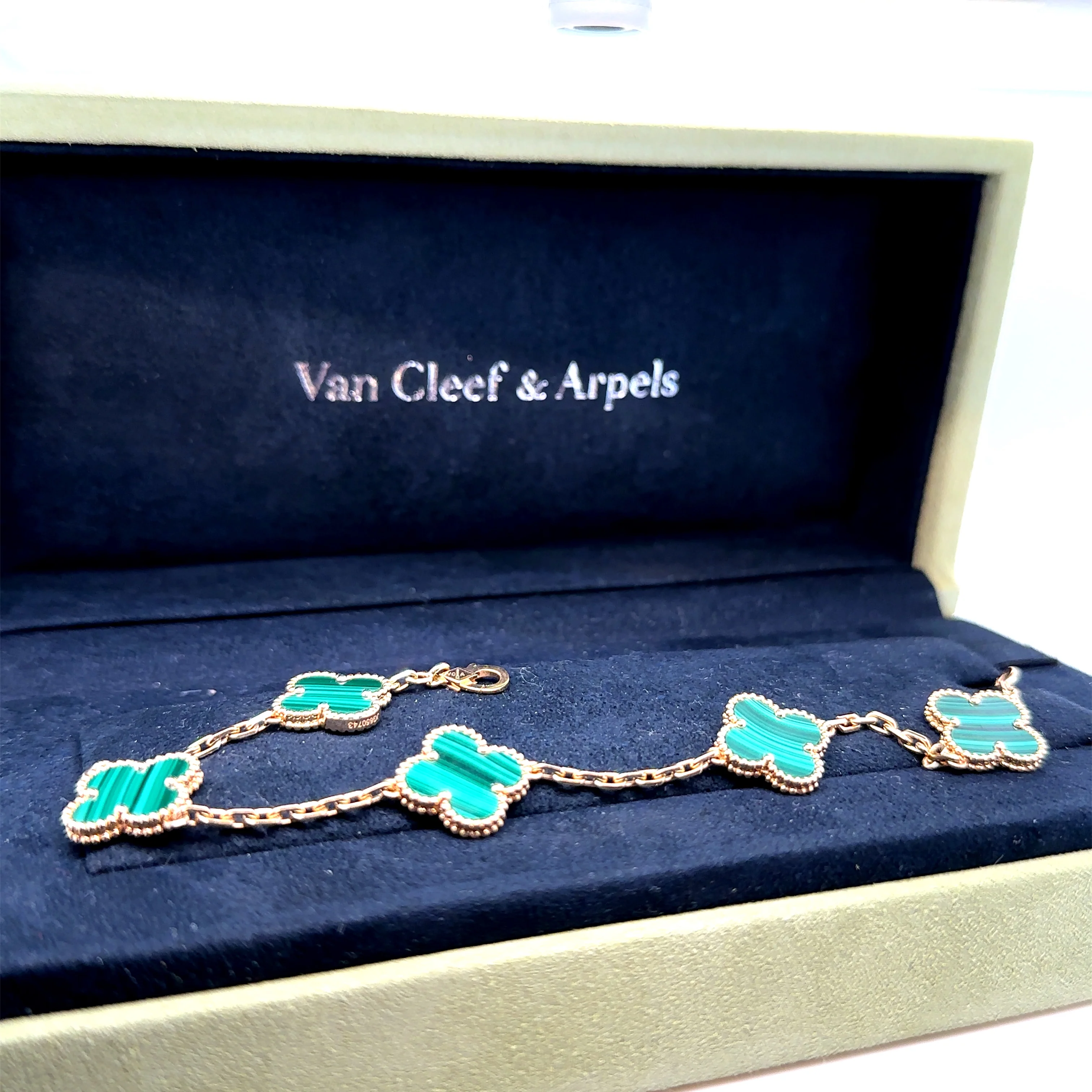 Van Cleef & Arpels 18ct Yellow Gold Vintage Alhambra Bracelet 5 Motifs - Image 7